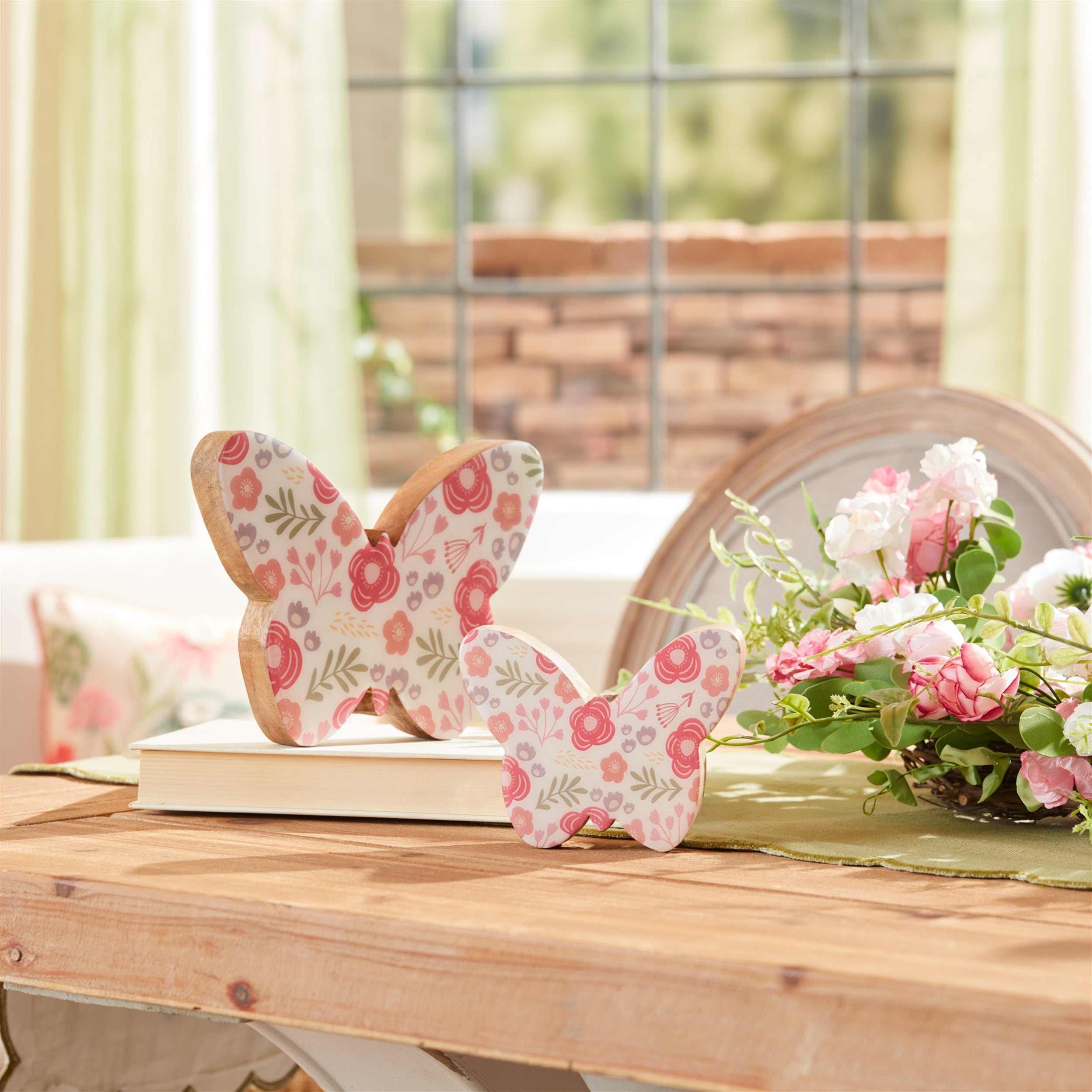 Wood Floral Patterned Butterfly Decor, Set of 2