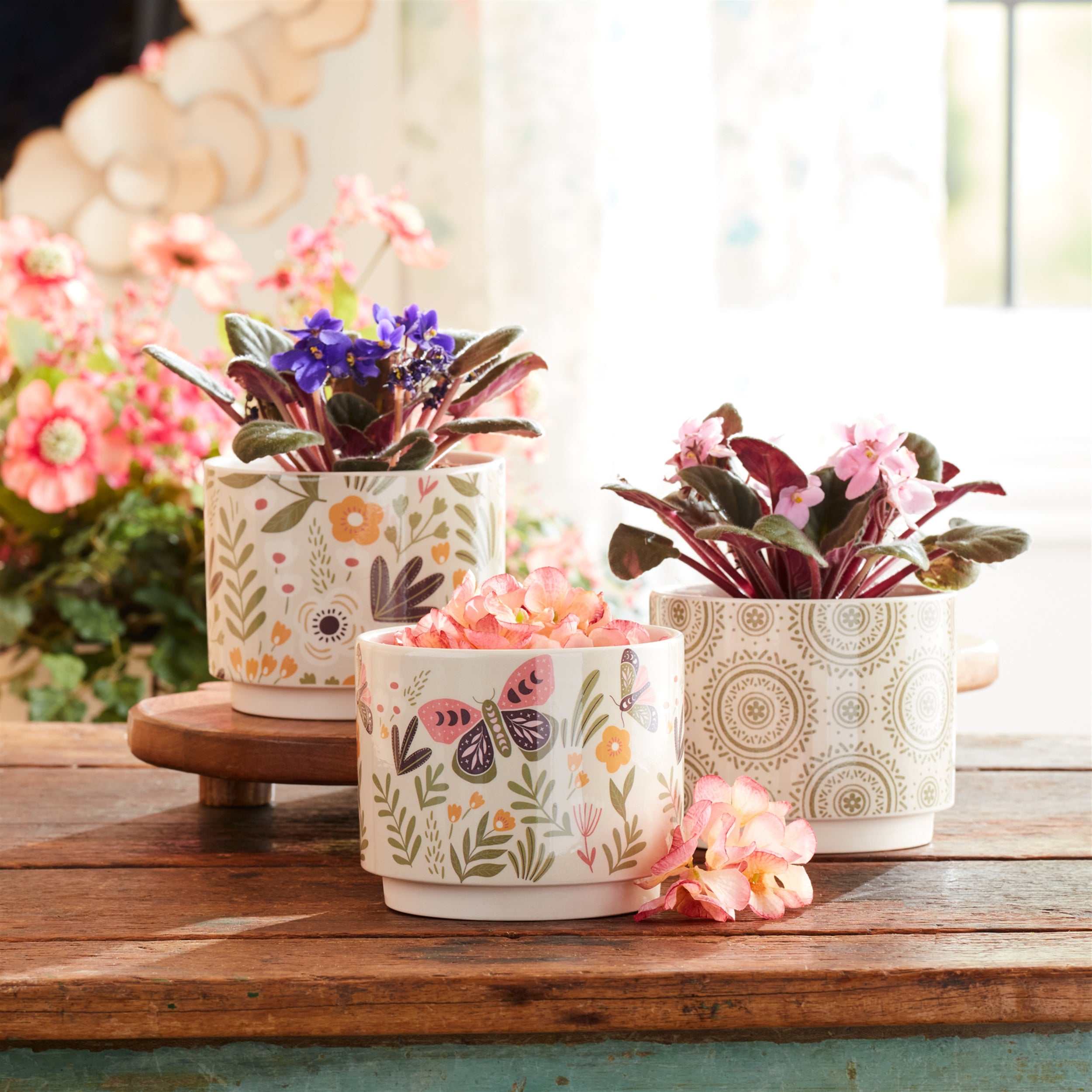 Stone Floral Patterned Planter, Set of 3