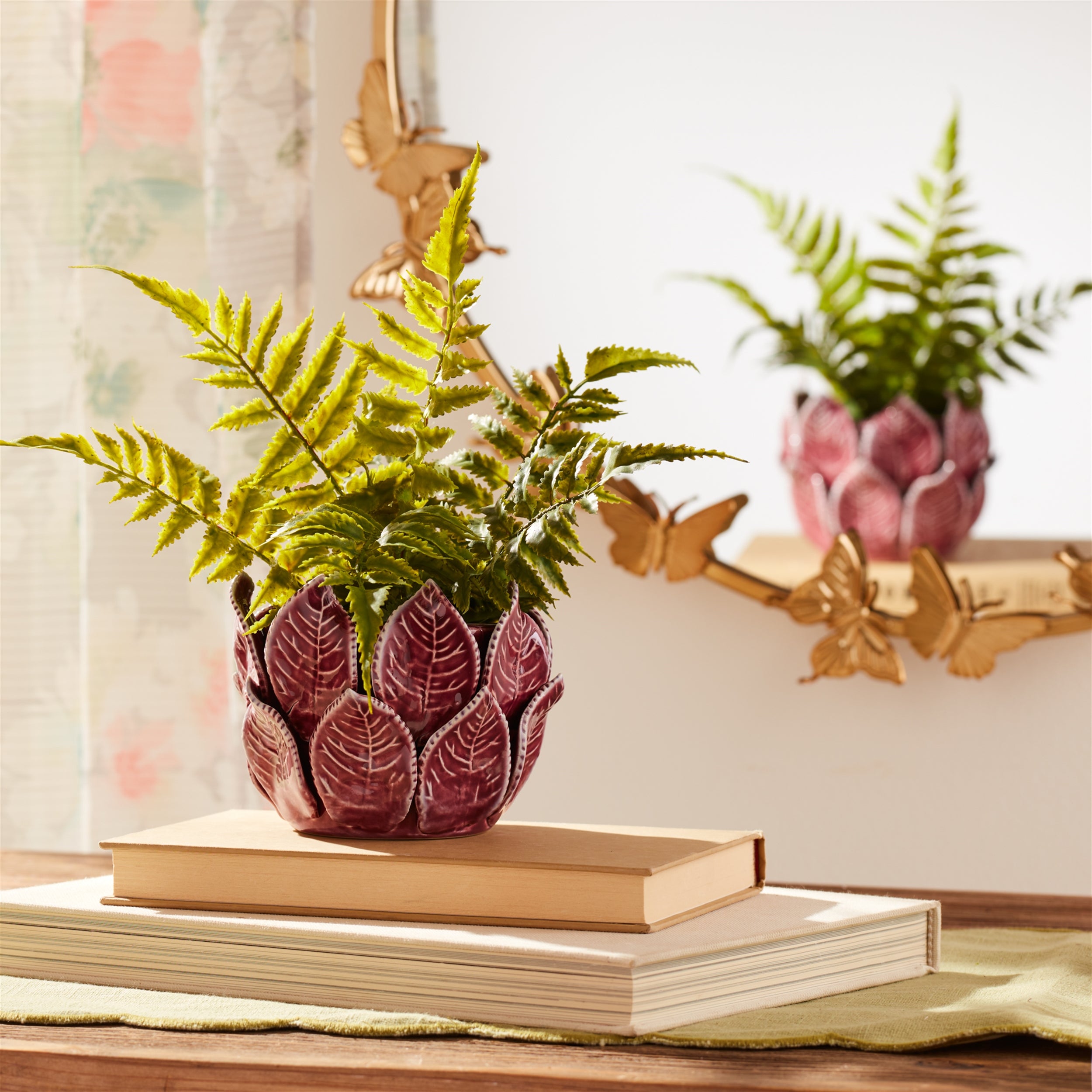 Storeware Bud Vase with Leaves Accent, Set of 2