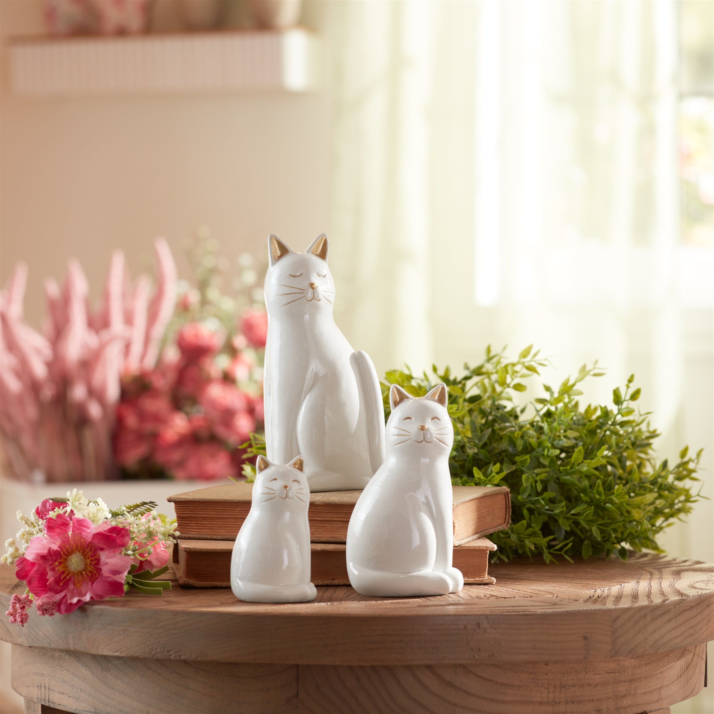 Sitting Cat Figurine, Set of 6