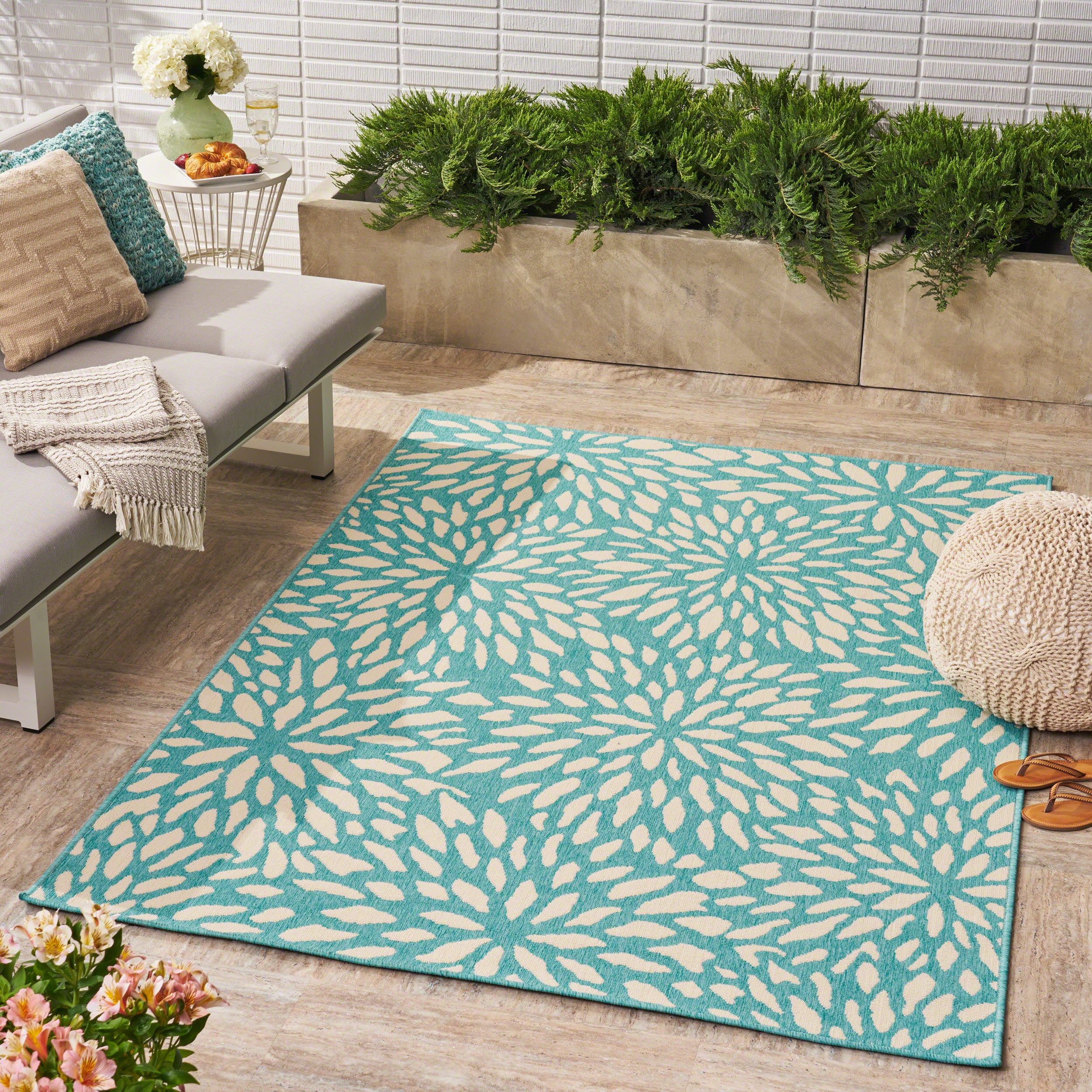 90" x 63" Outdoor Rug with Floral Design and Rectangle Shape