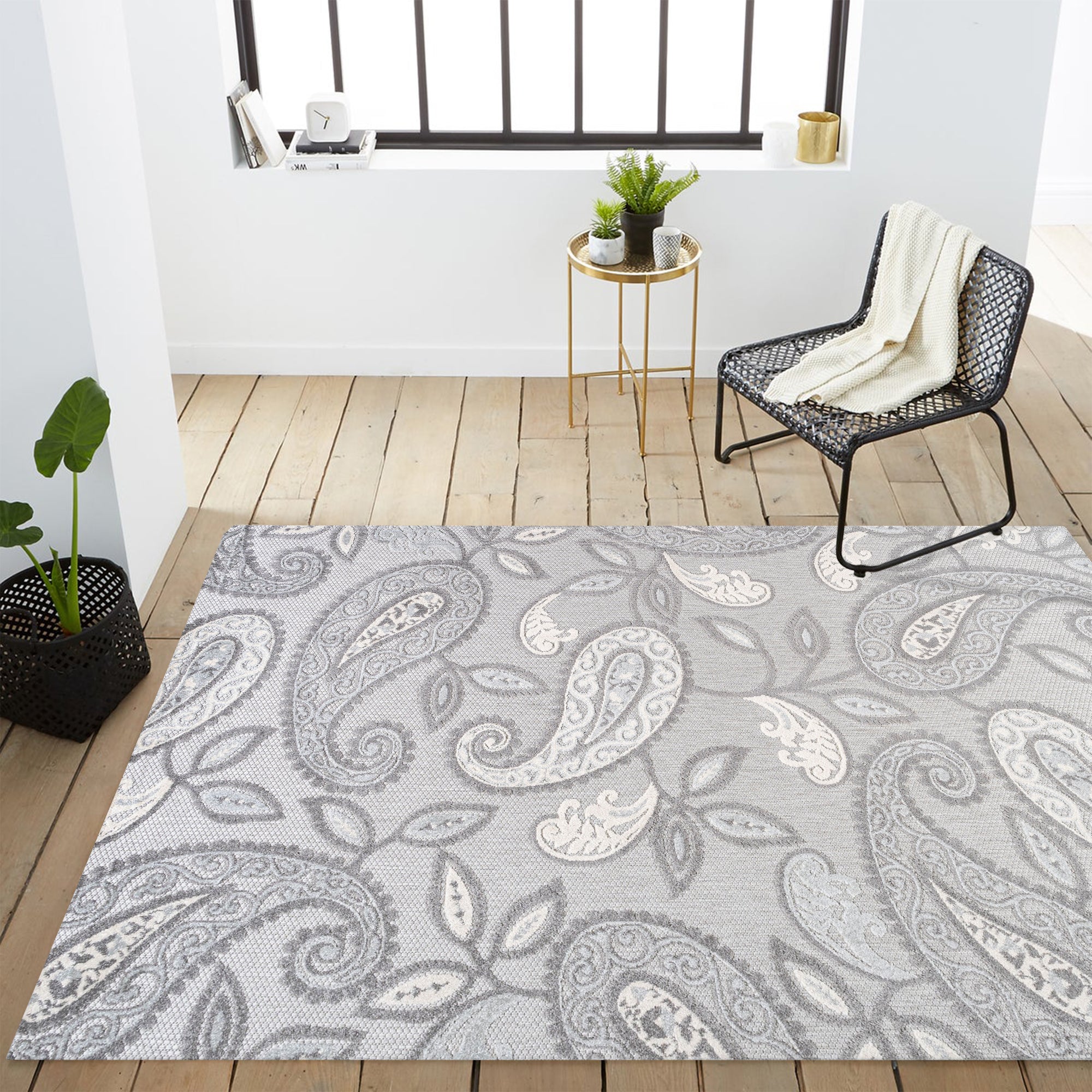 Julien Paisley High-Low Indoor/Outdoor Area Rug