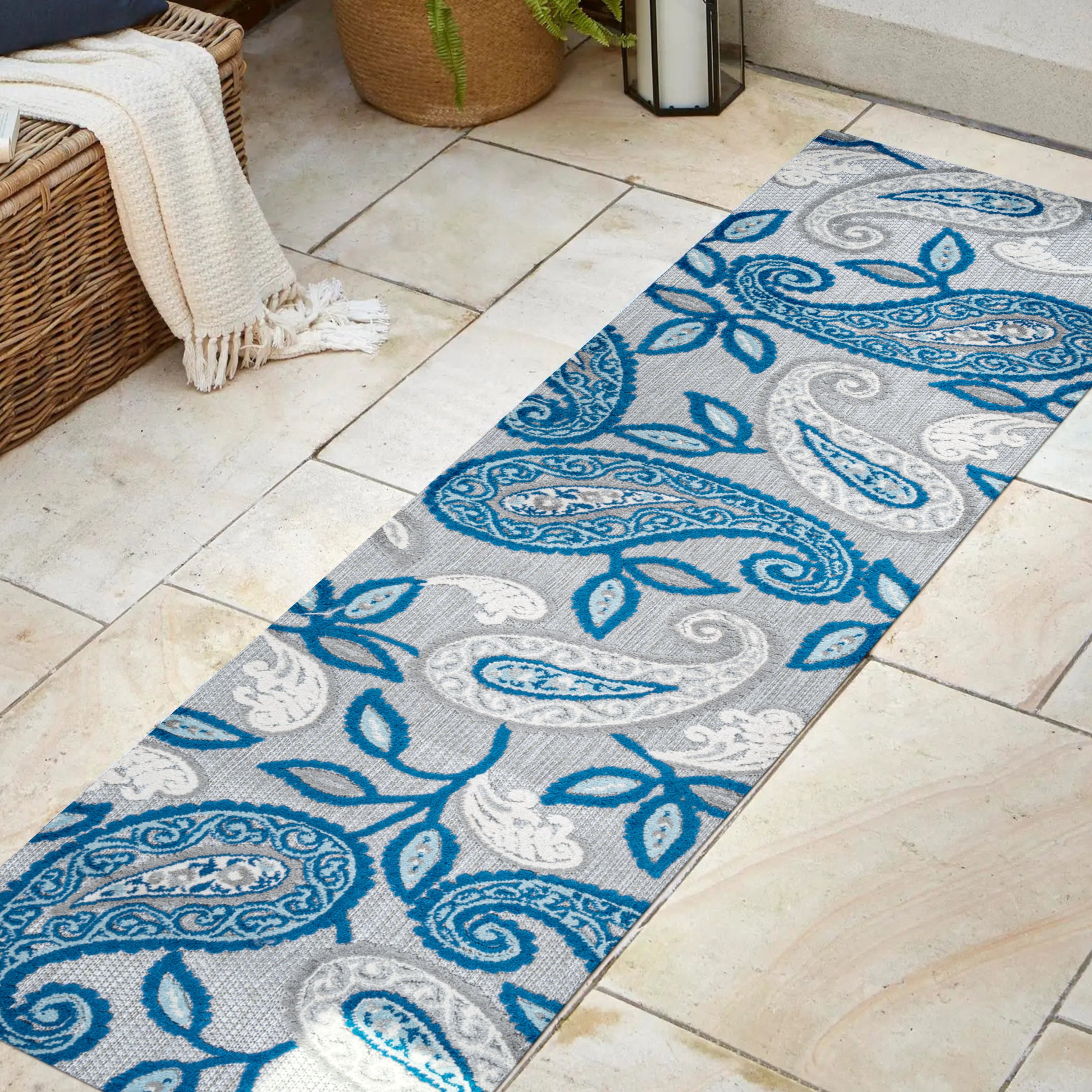 Julien Paisley High-Low Indoor/Outdoor Area Rug