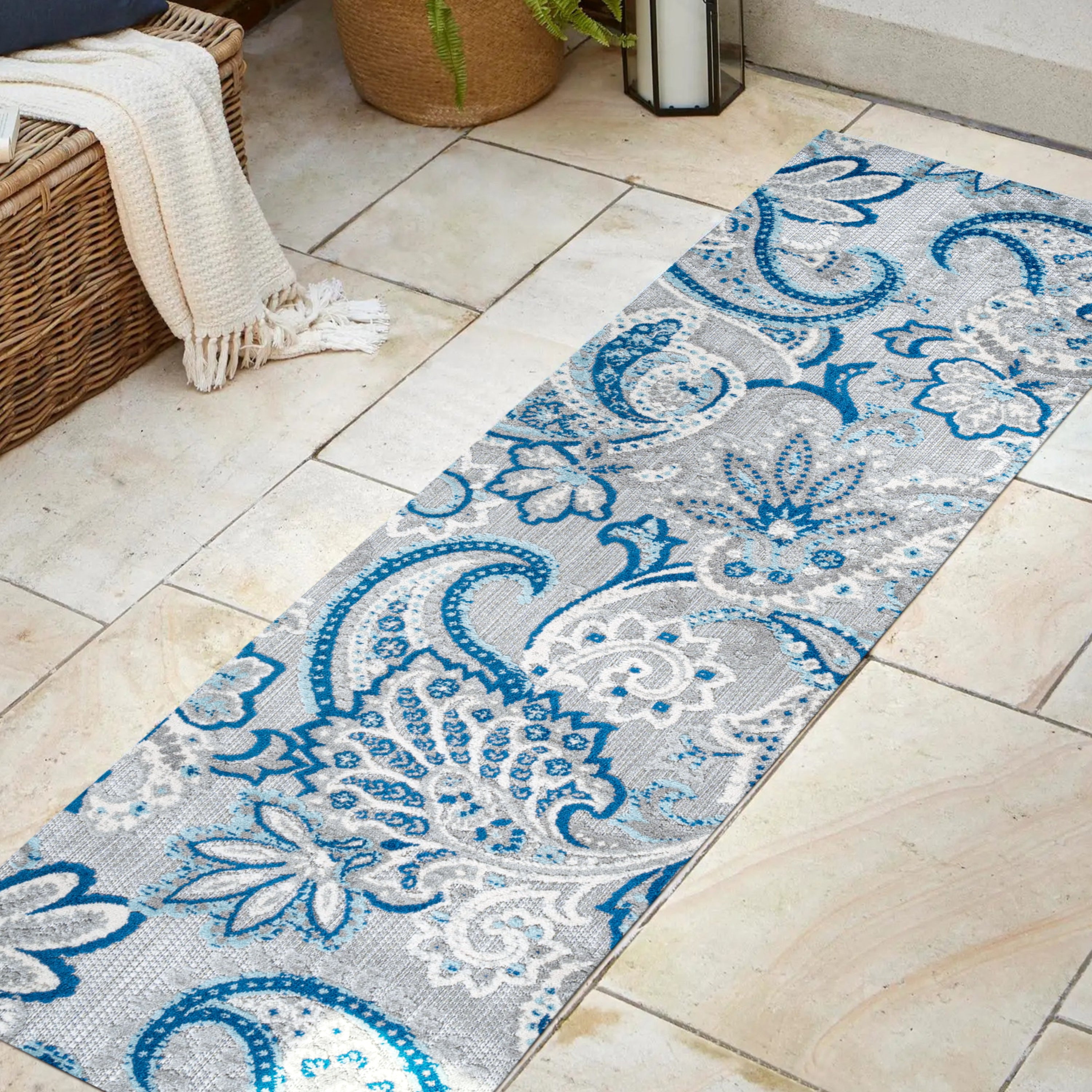 Gordes Paisley High-Low Indoor/Outdoor Area Rug