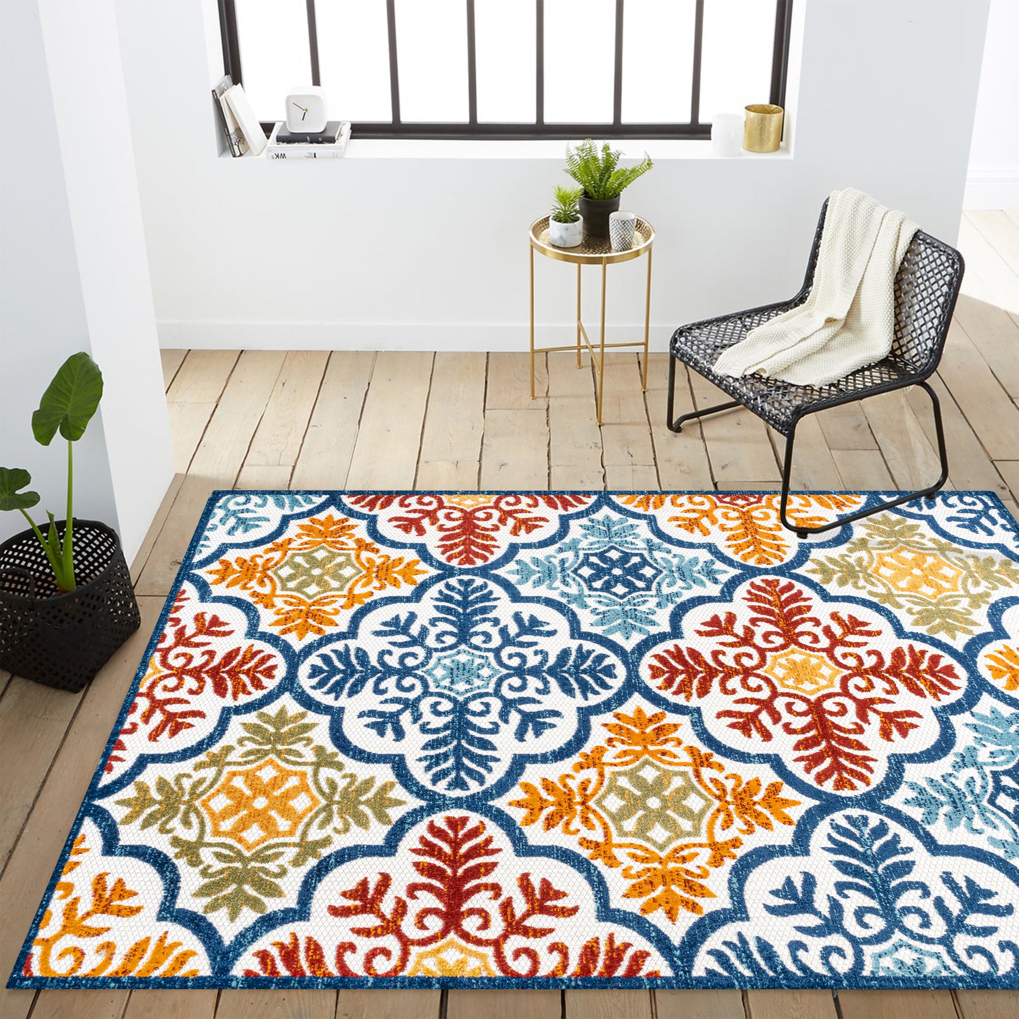 Cassis Ornate Ogee Trellis High-Low Indoor/Outdoor Area Rug