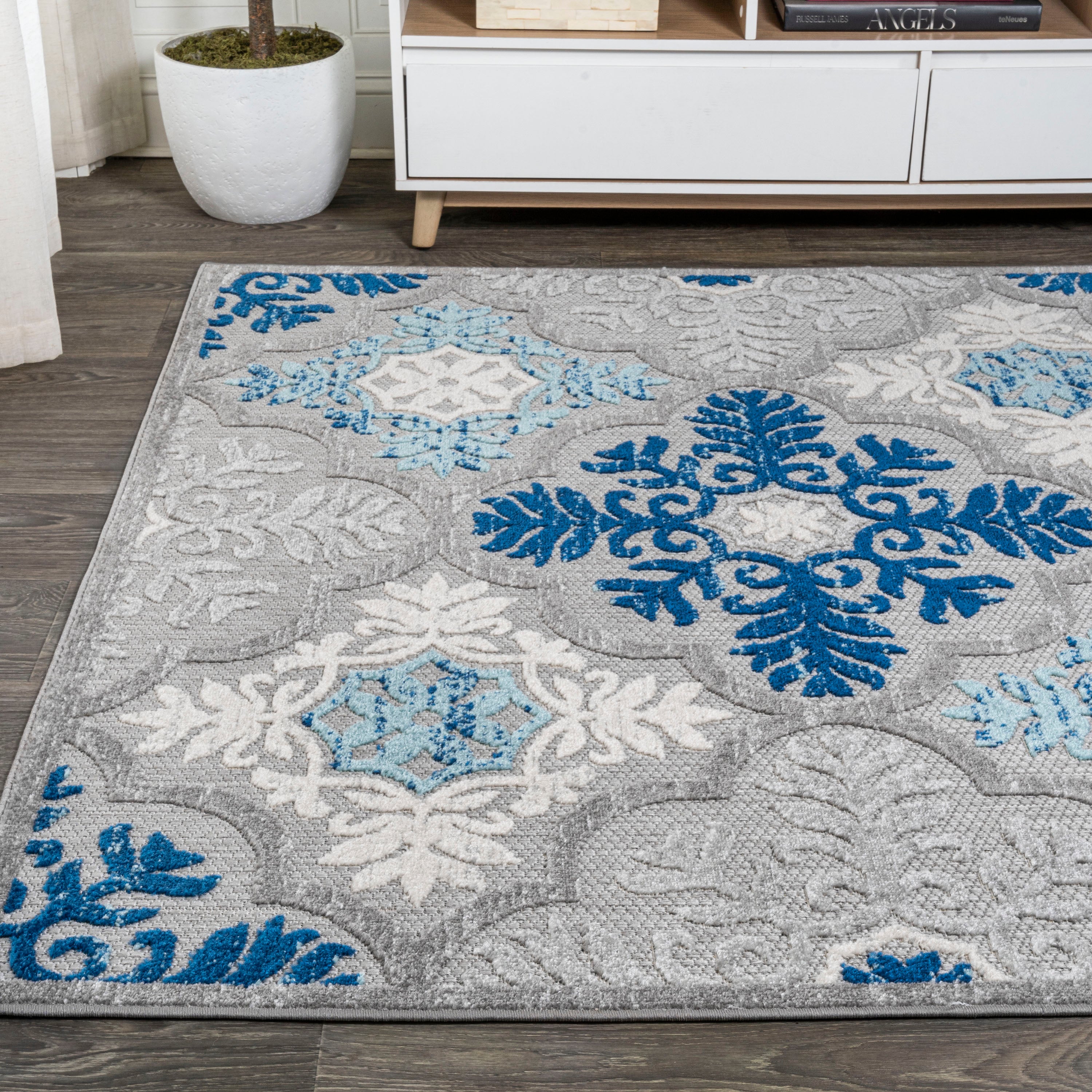Cassis Ornate Ogee Trellis High-Low Indoor/Outdoor Area Rug