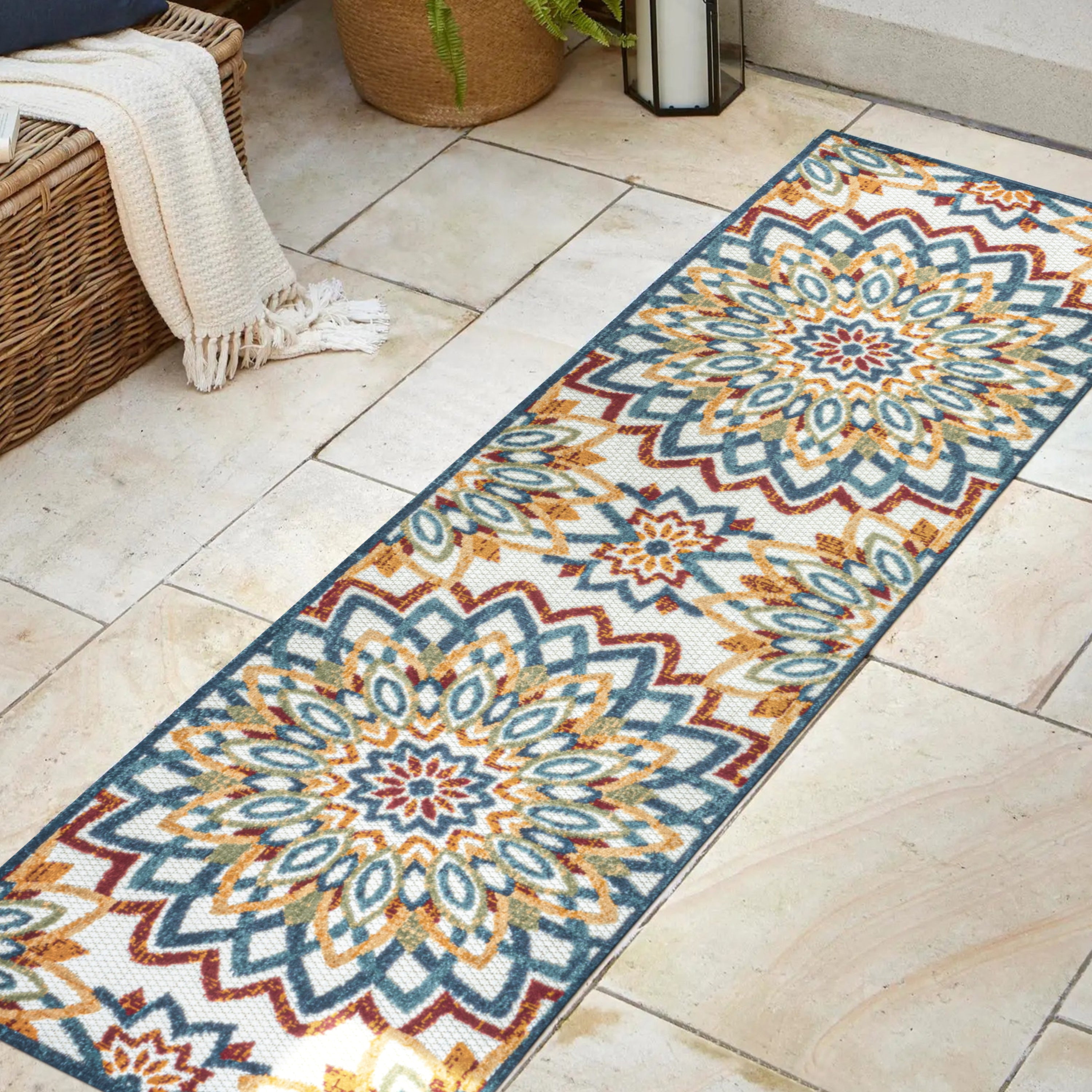 Flora Abstract Bold Mandala High-Low Indoor/Outdoor Area Rug