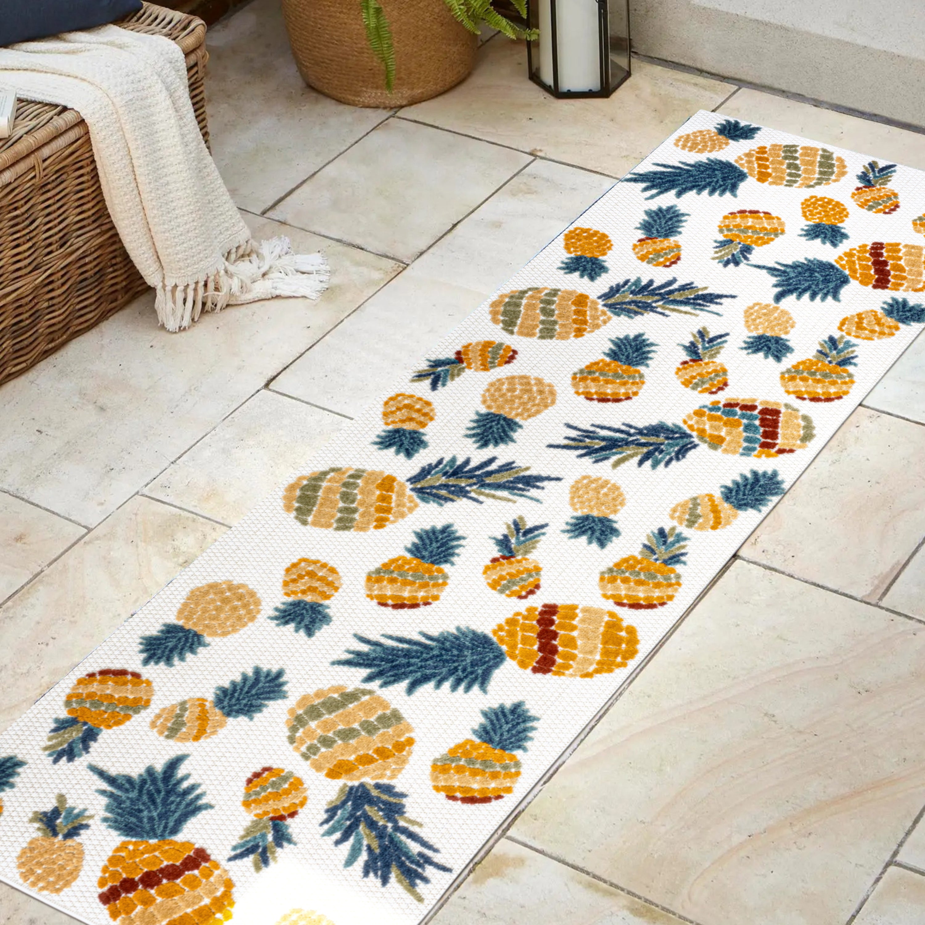 Ananas Bold Pineapple High-Low Indoor/Outdoor Area Rug