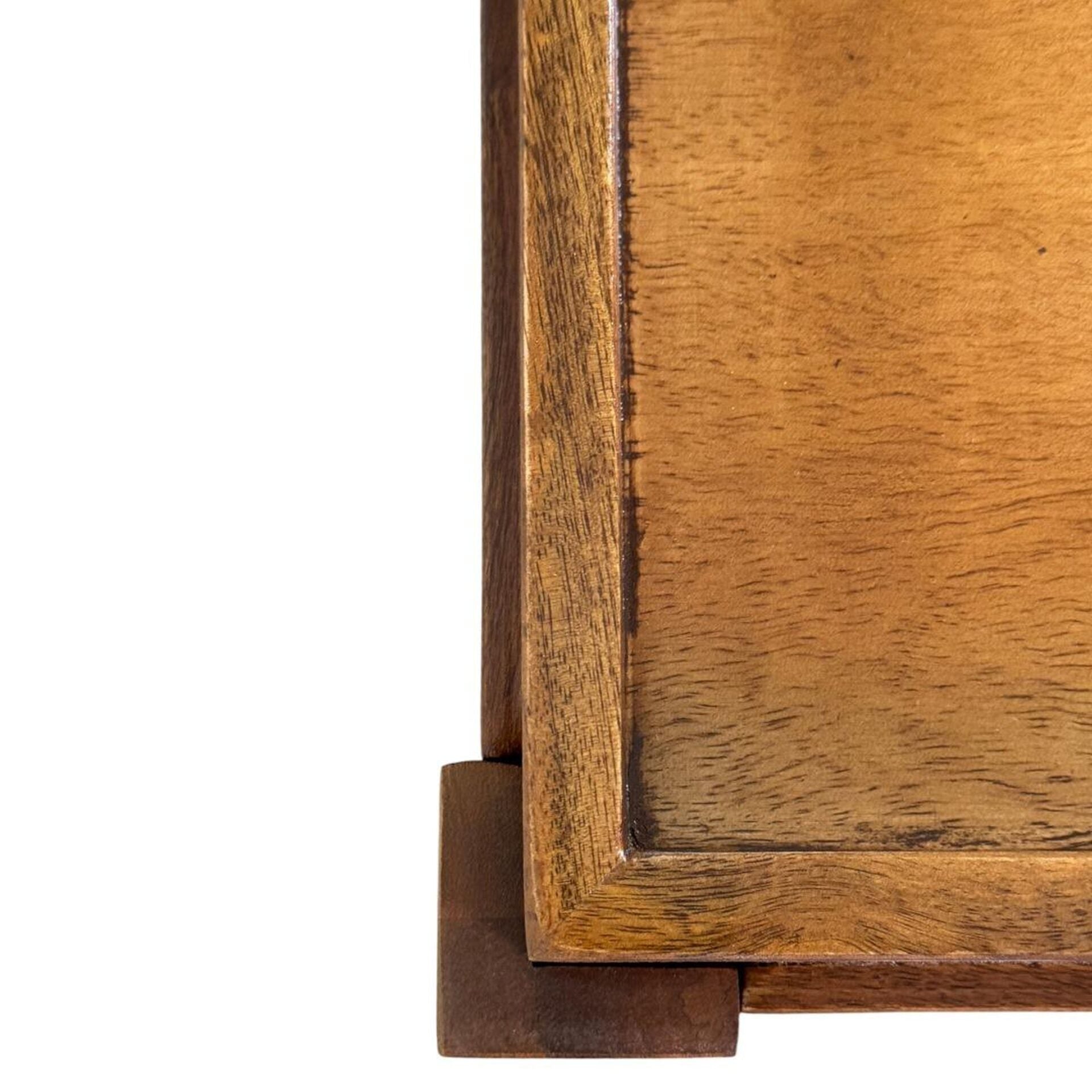 Scallop Accent Table