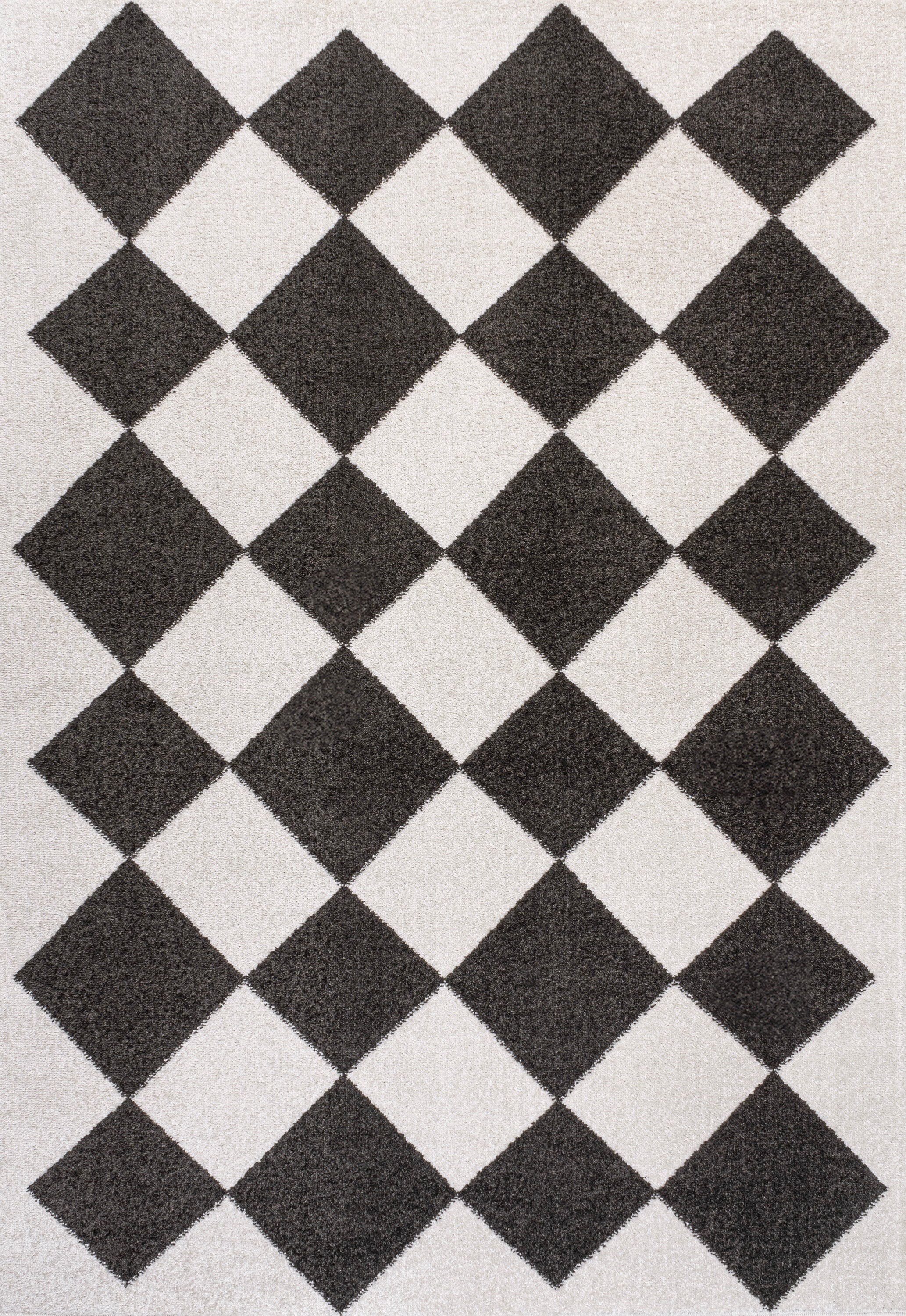 Draper Classic Geometric Diamond Pattern Area Rug