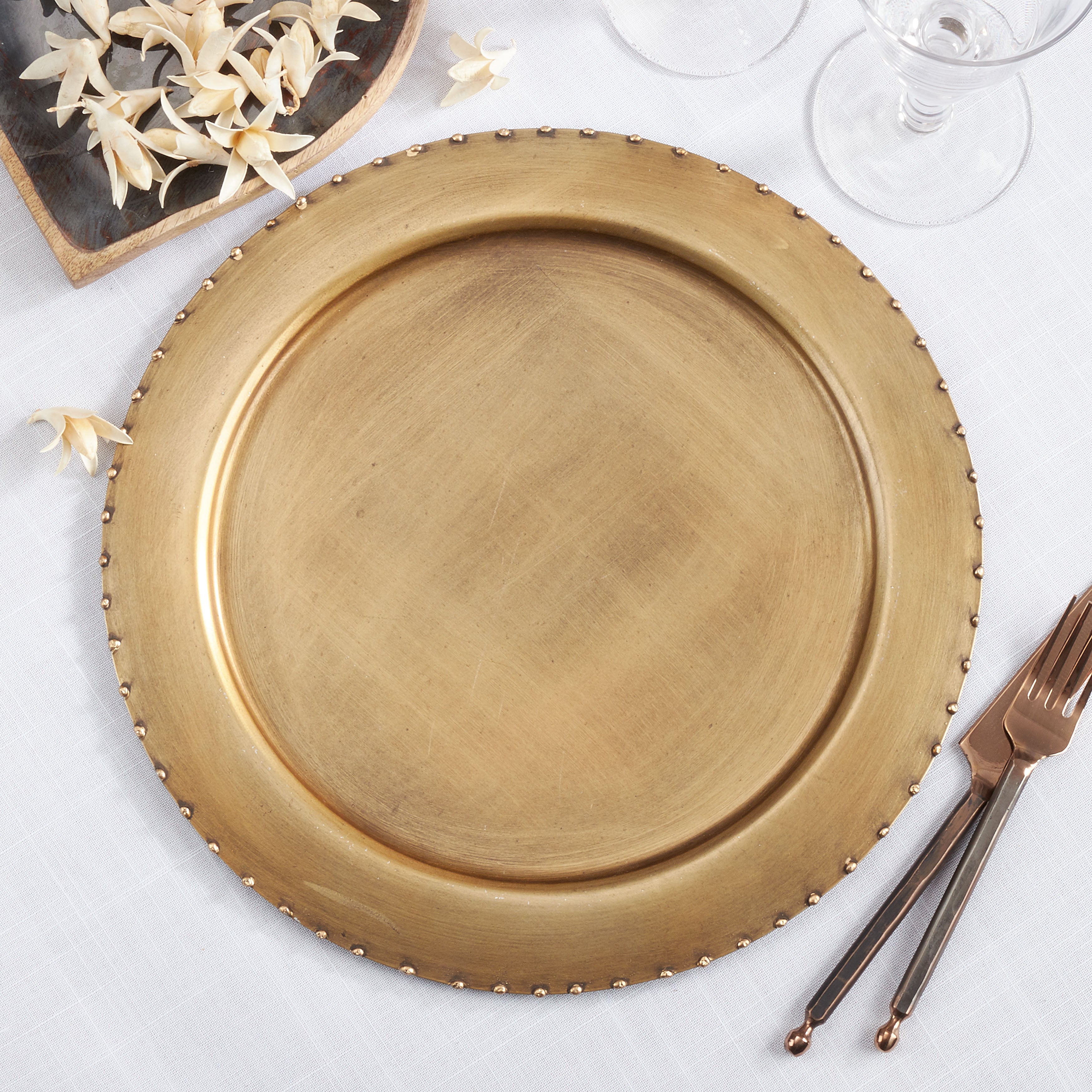 Dot Rim Charger Plates, Set of 4