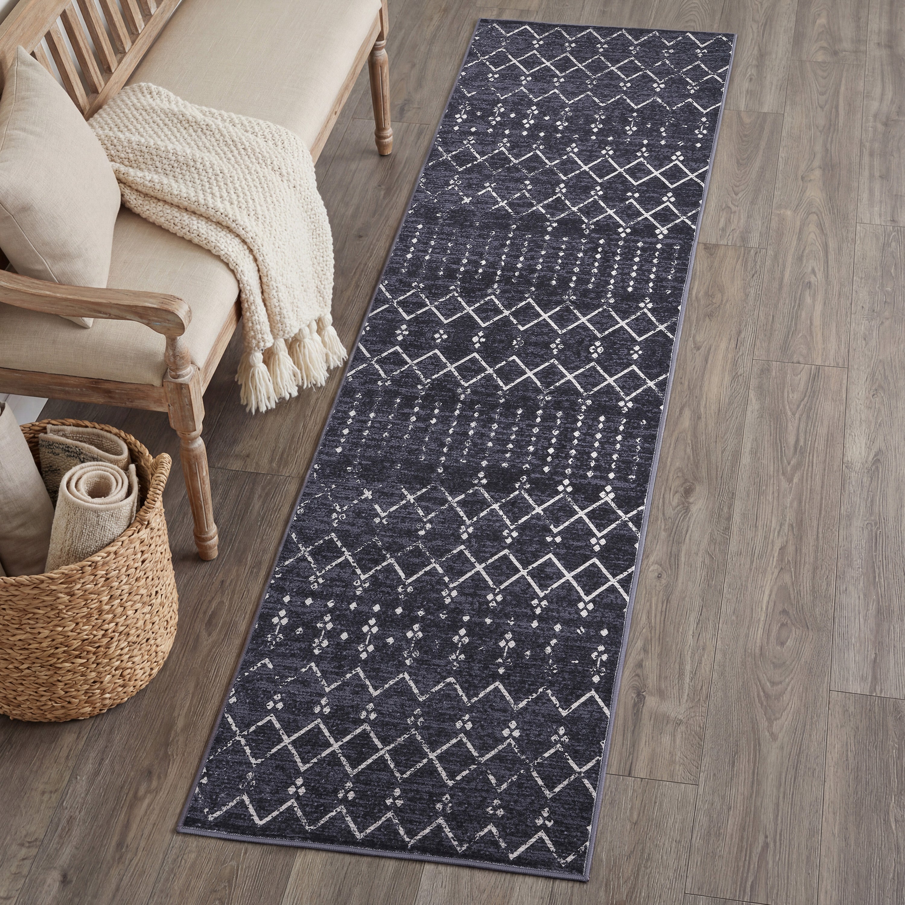Leila Moroccan Diamond Trellis Non-Slip Machine-Washable Rug