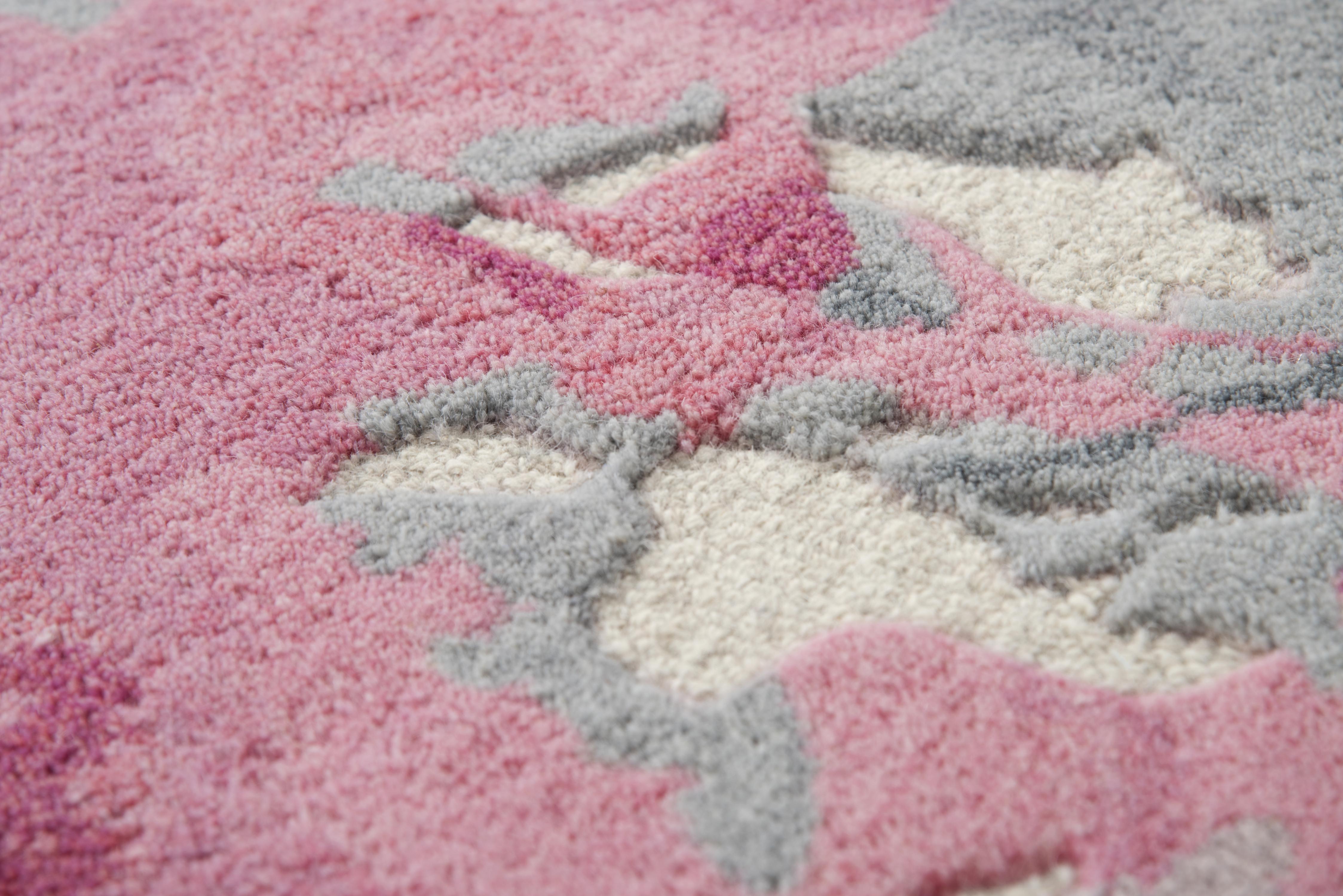 Hand Tufted 100% Wool Floral/Abstract Area Rug