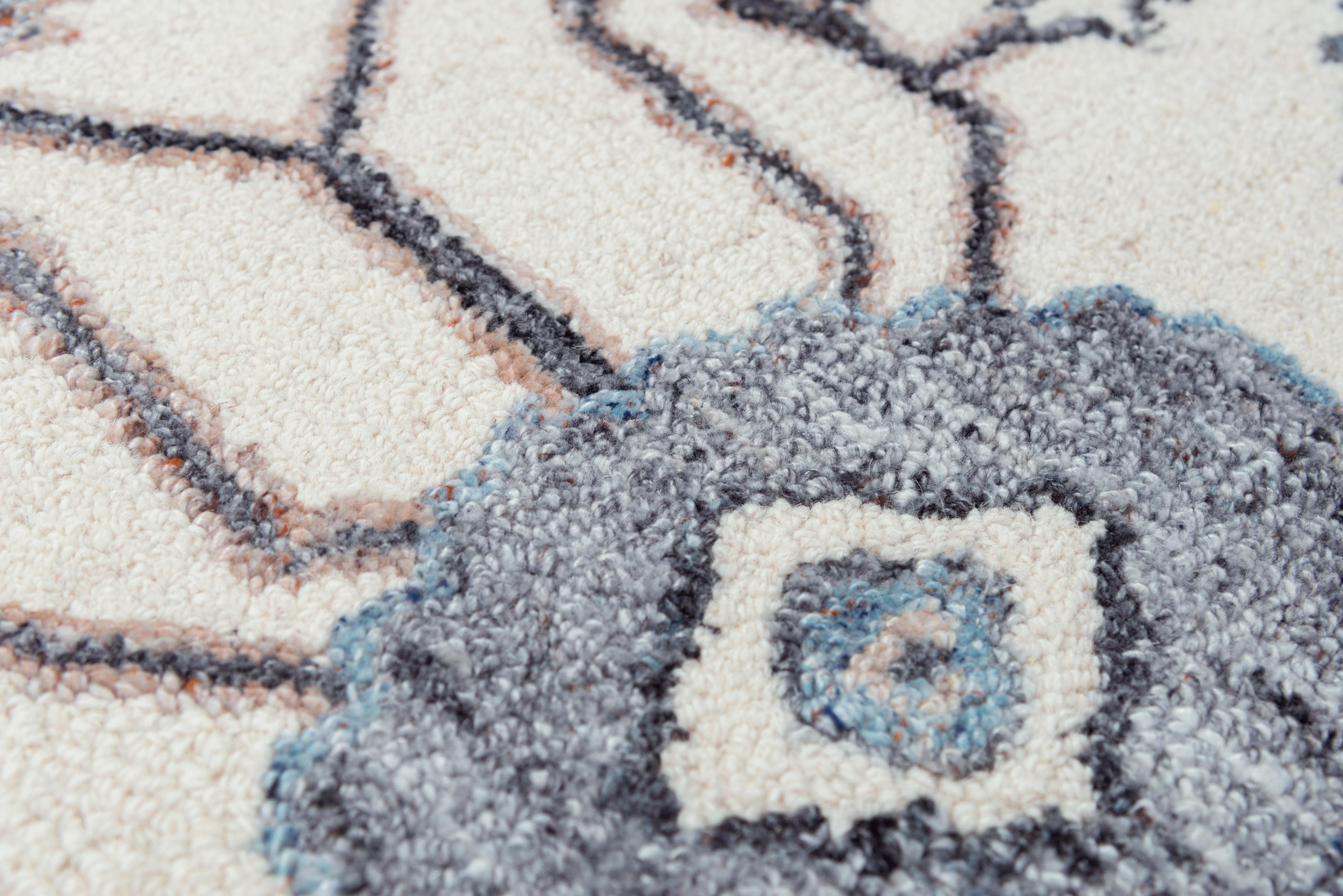 Hand Tufted Blended Medallion Area Rug