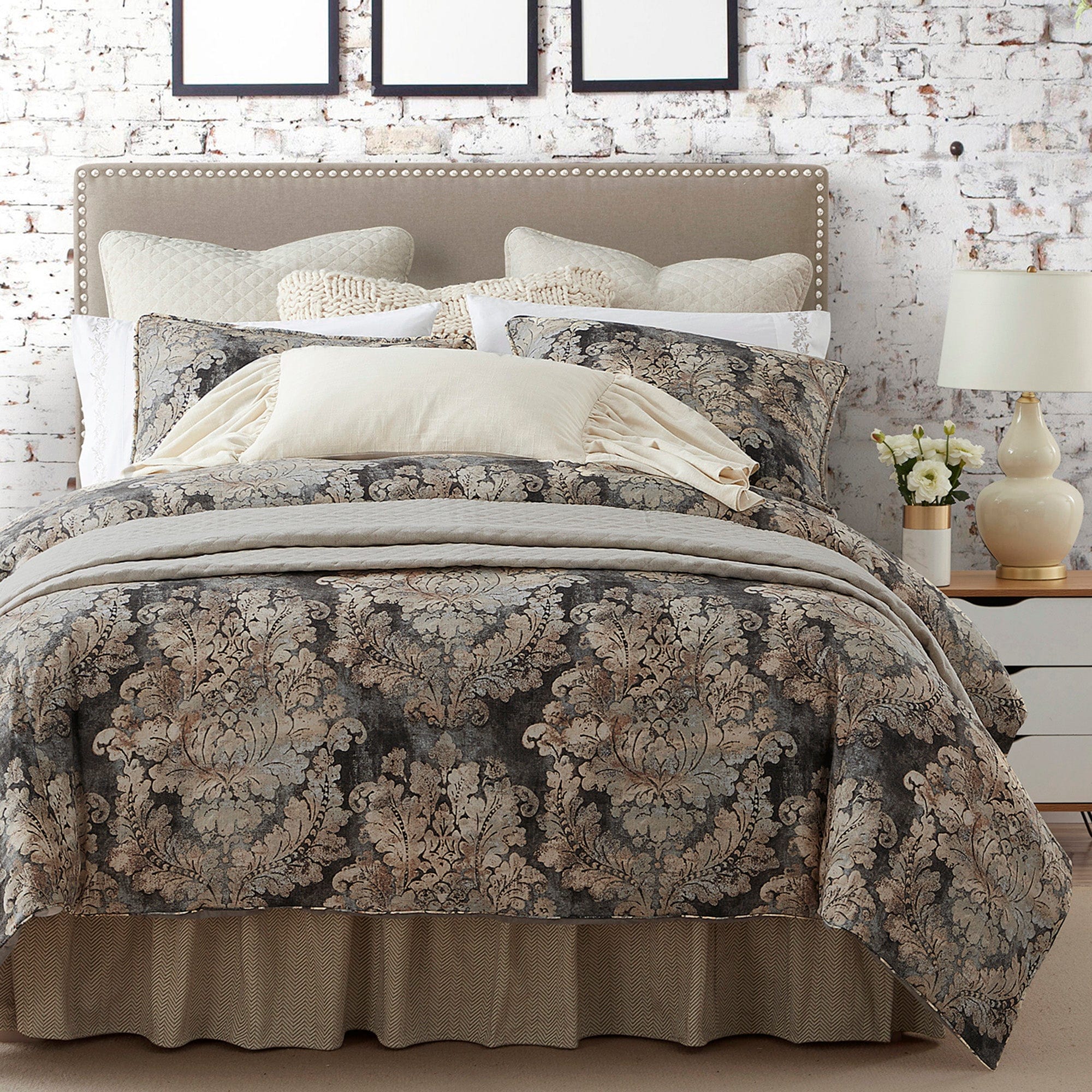 Victoria Washed Linen Comforter Set