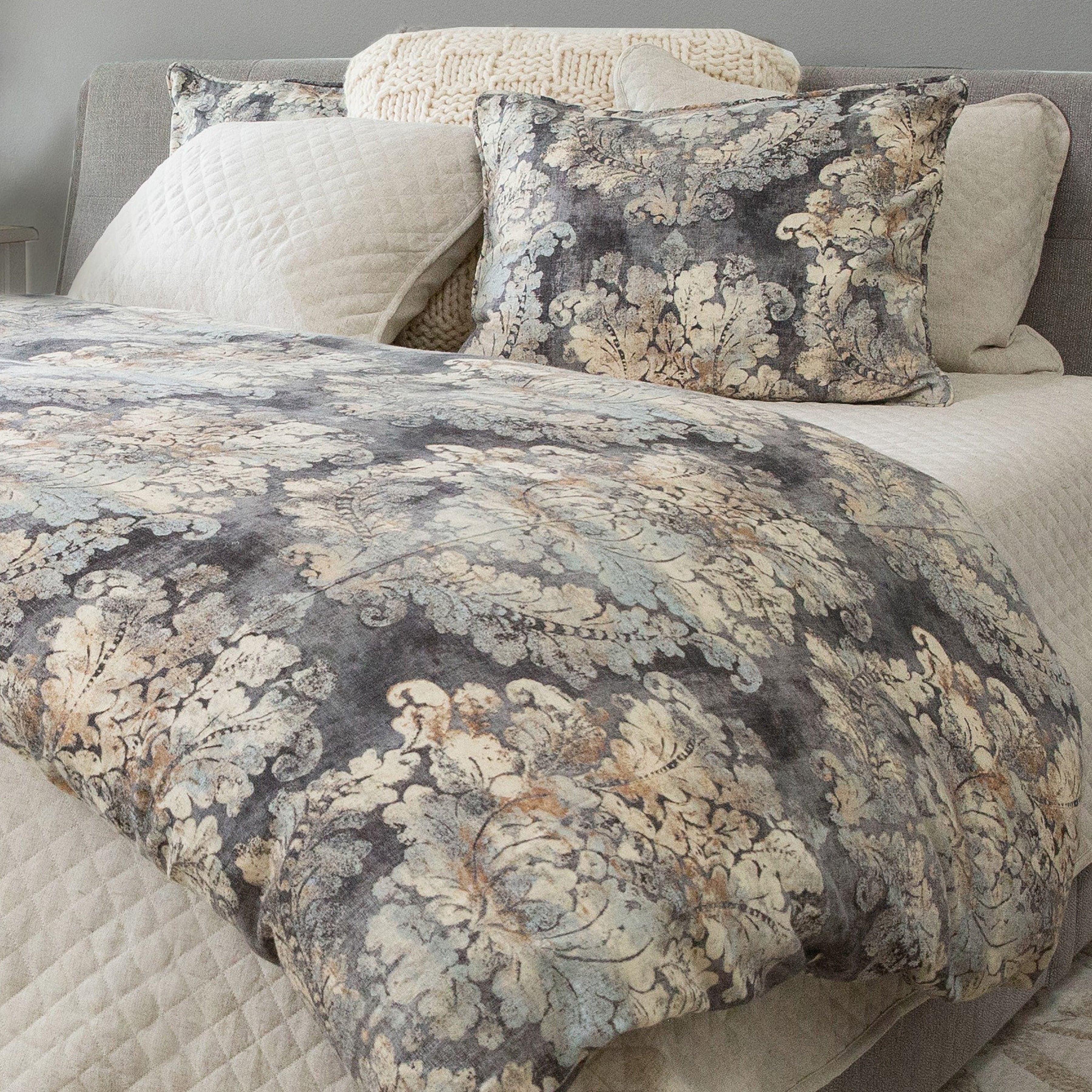 Victoria Washed Linen Comforter Set