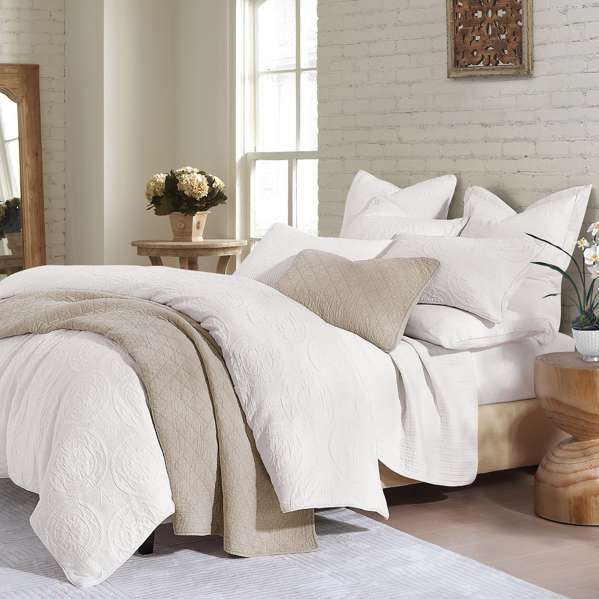 Verona Matelassé© Comforter Set, Queen