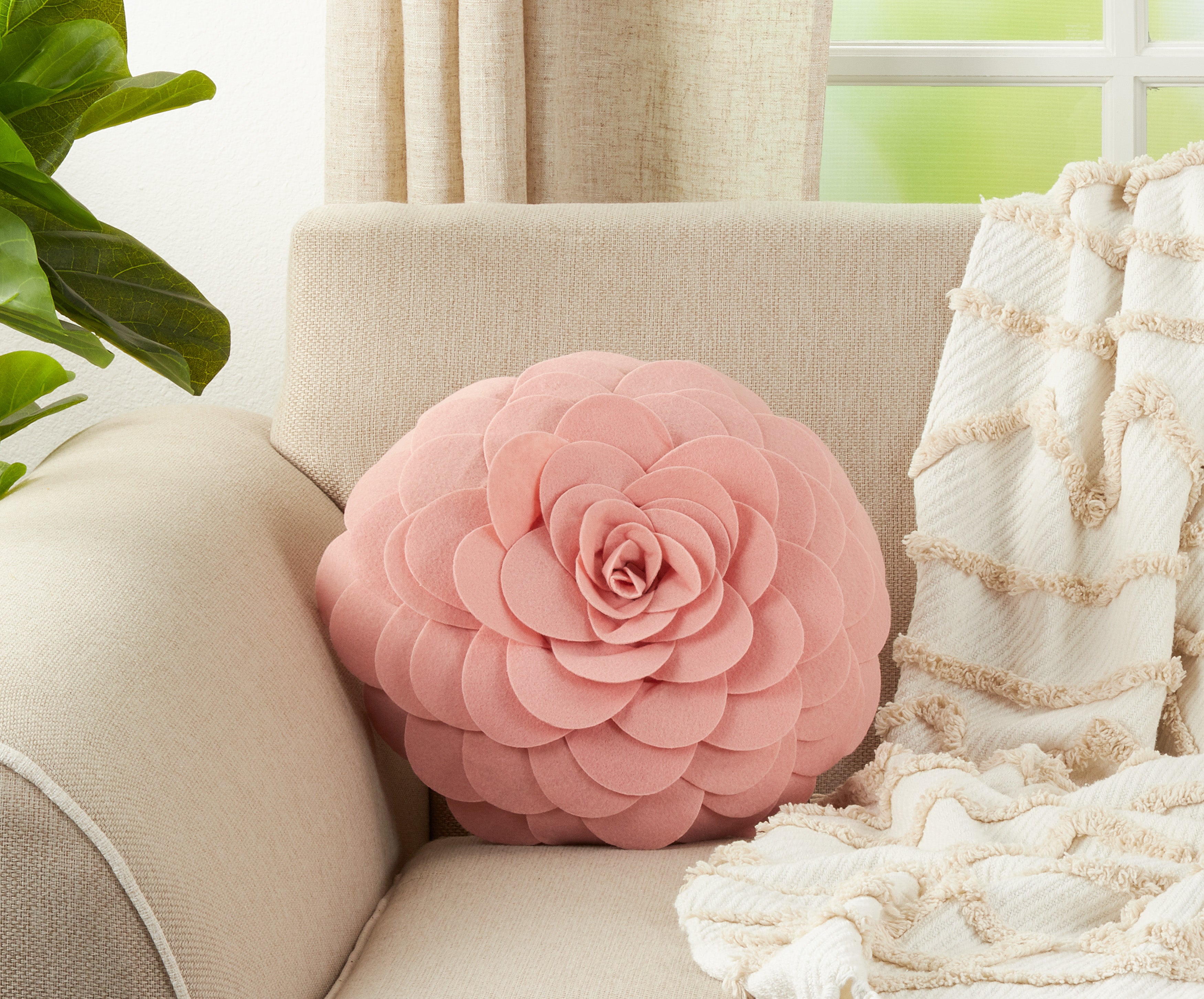 Flower Design Throw Pillow