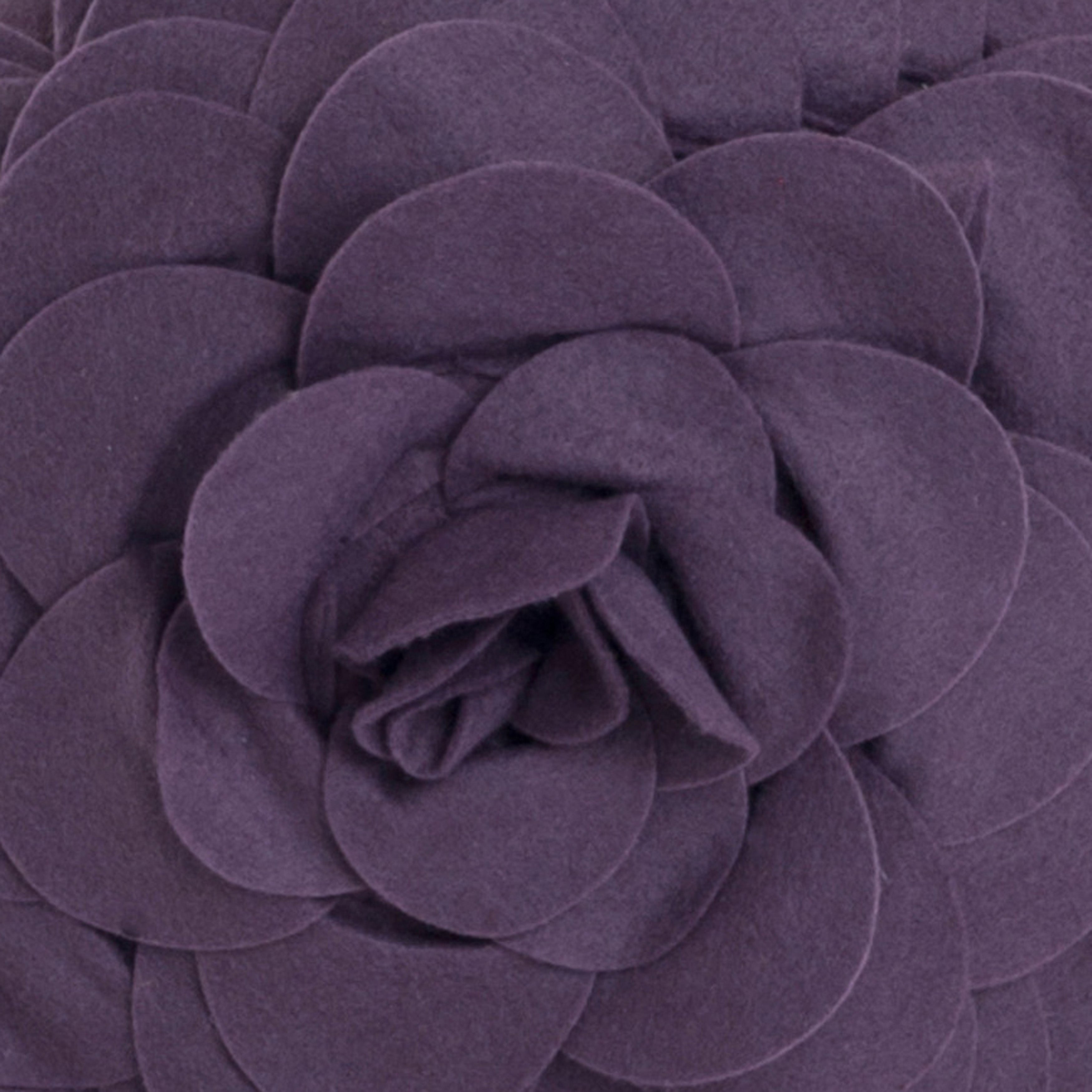 Flower Design Throw Pillow