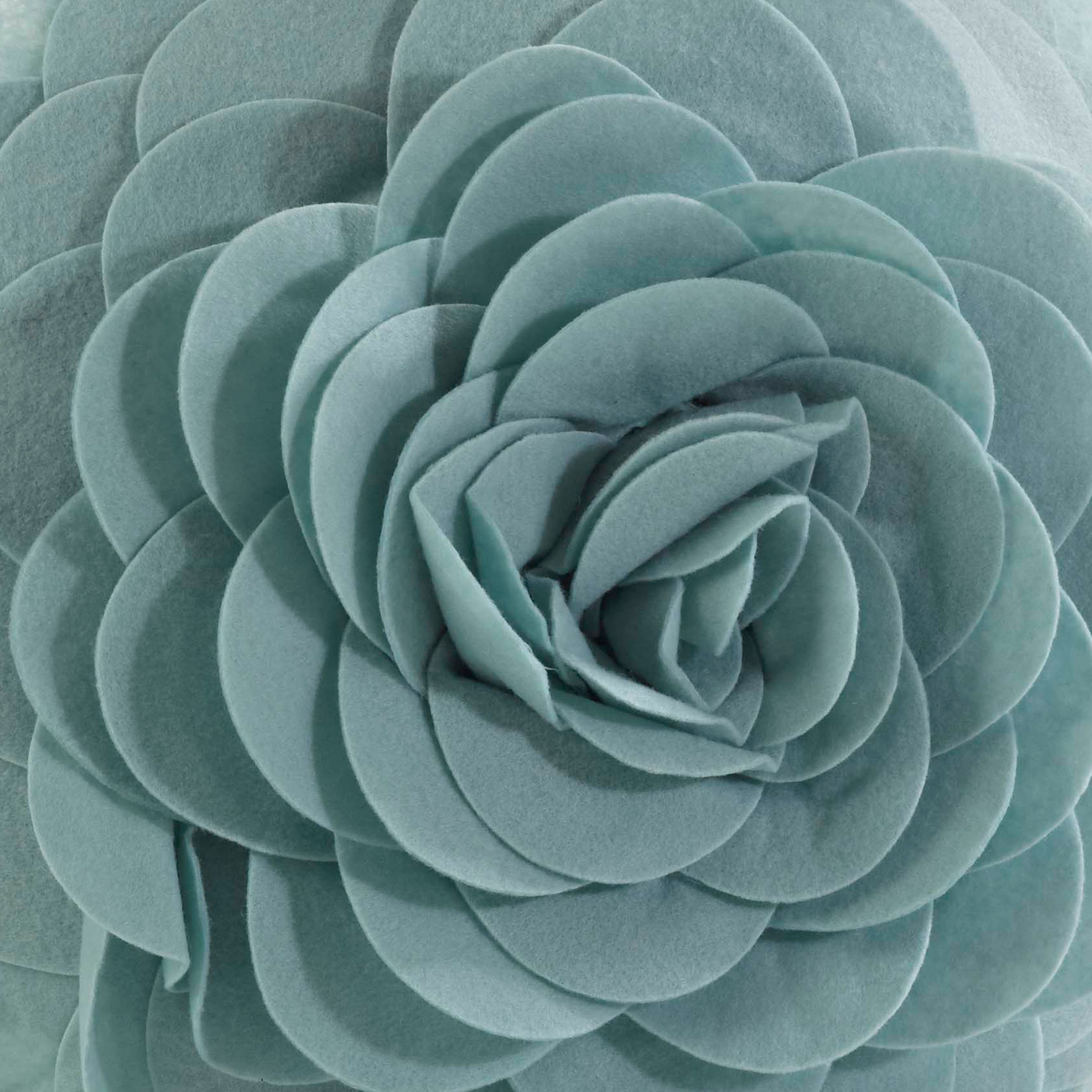 Flower Design Throw Pillow