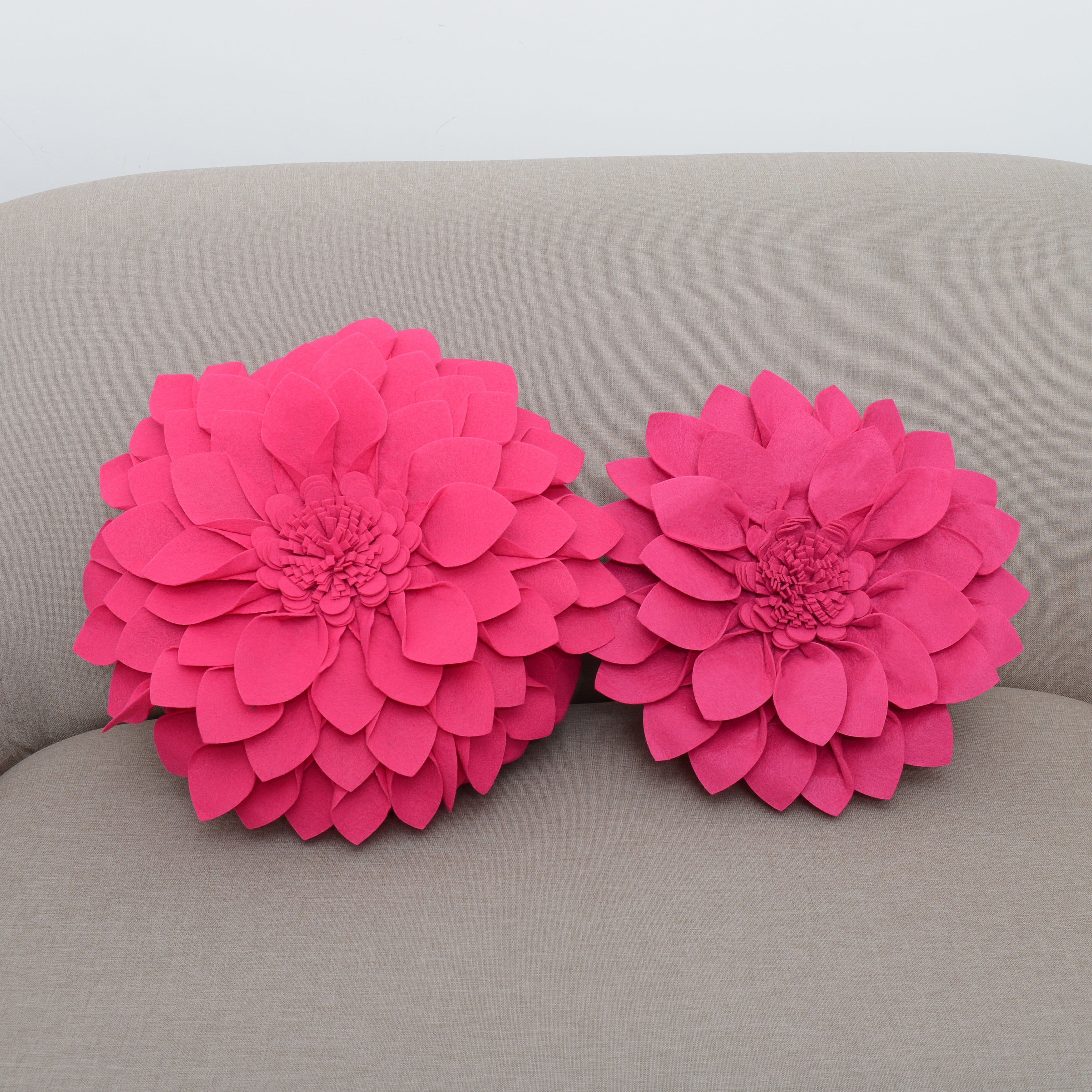 Flower Shaped Felt Throw Pillow