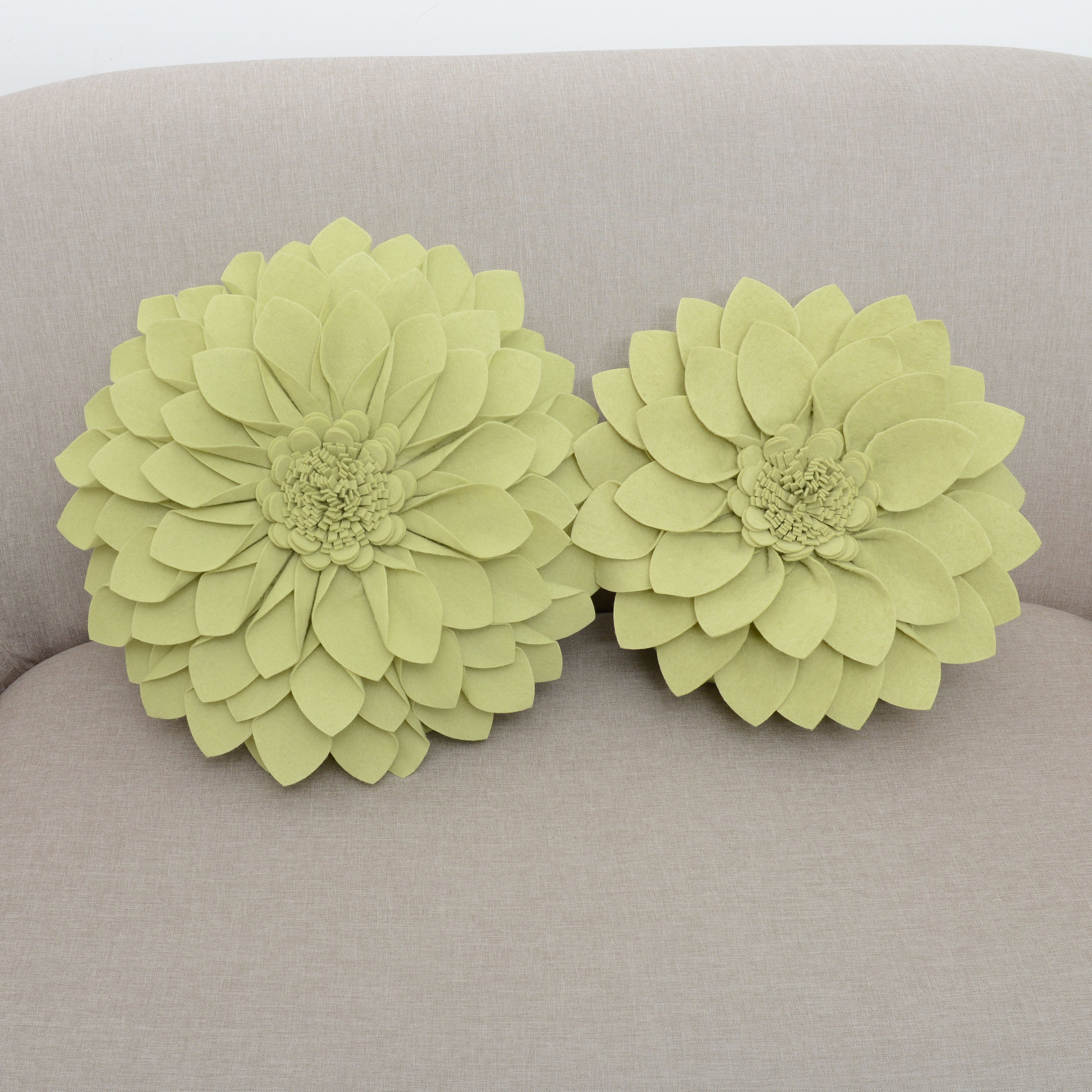 Flower Shaped Felt Throw Pillow