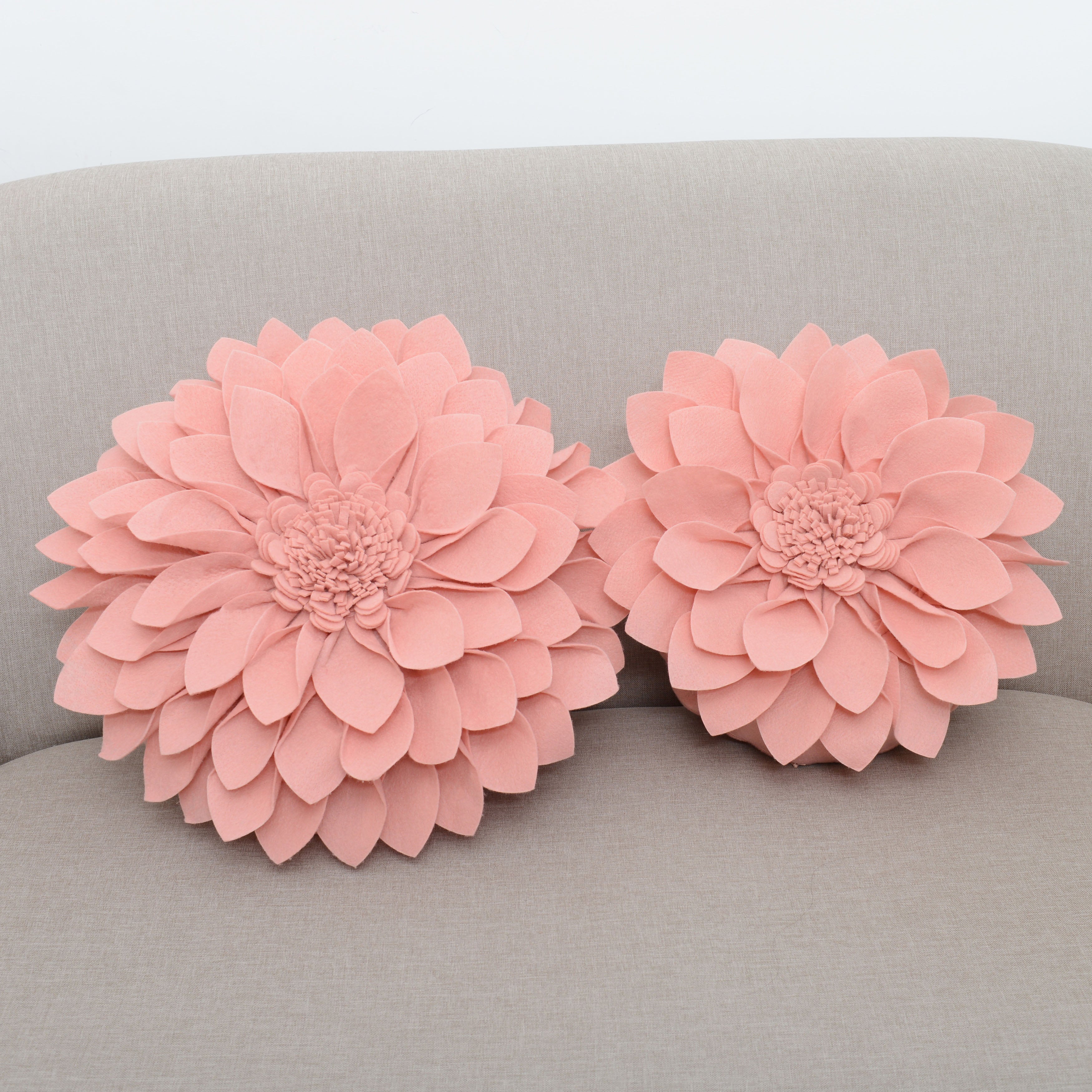 Flower Shaped Felt Throw Pillow