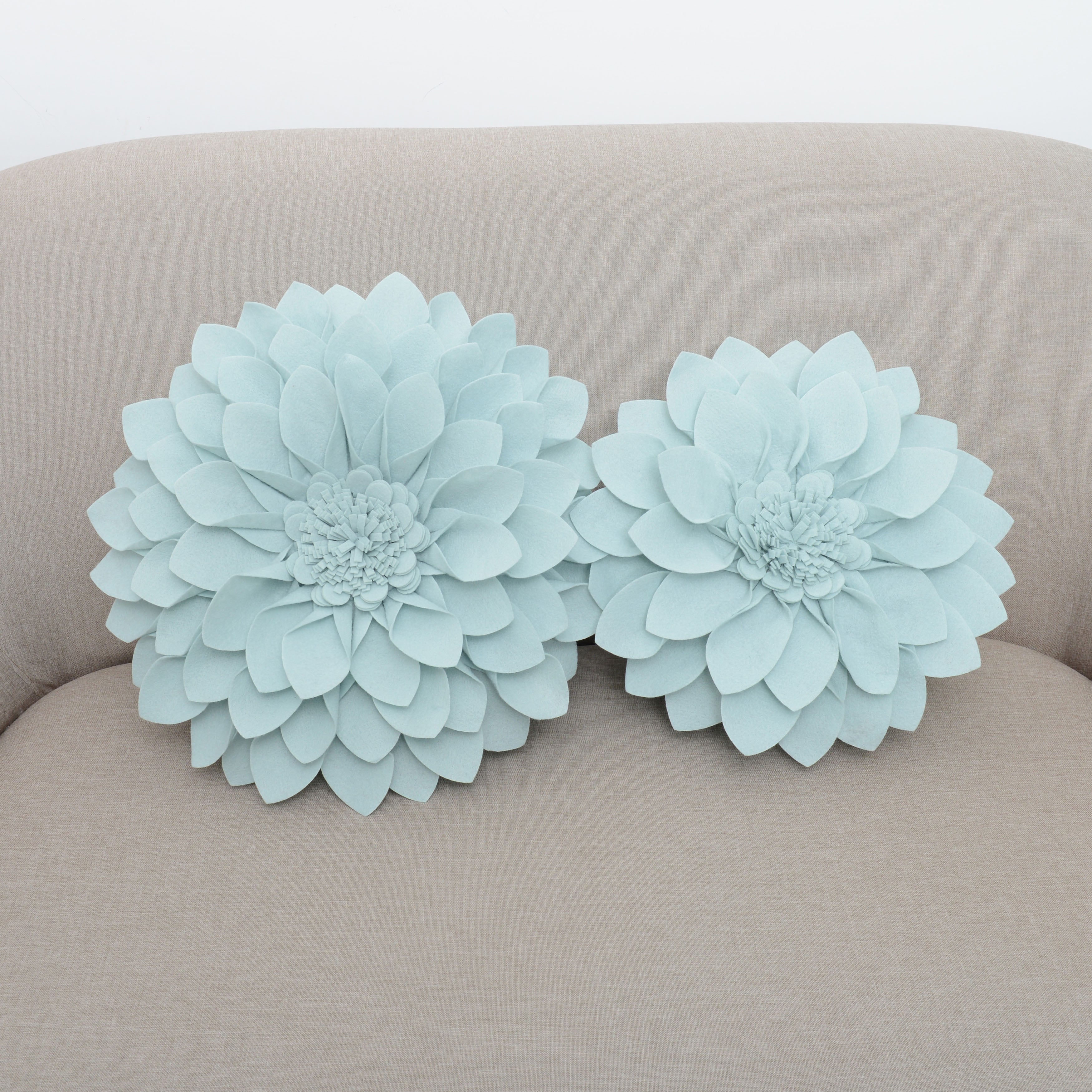 Flower Shaped Felt Throw Pillow