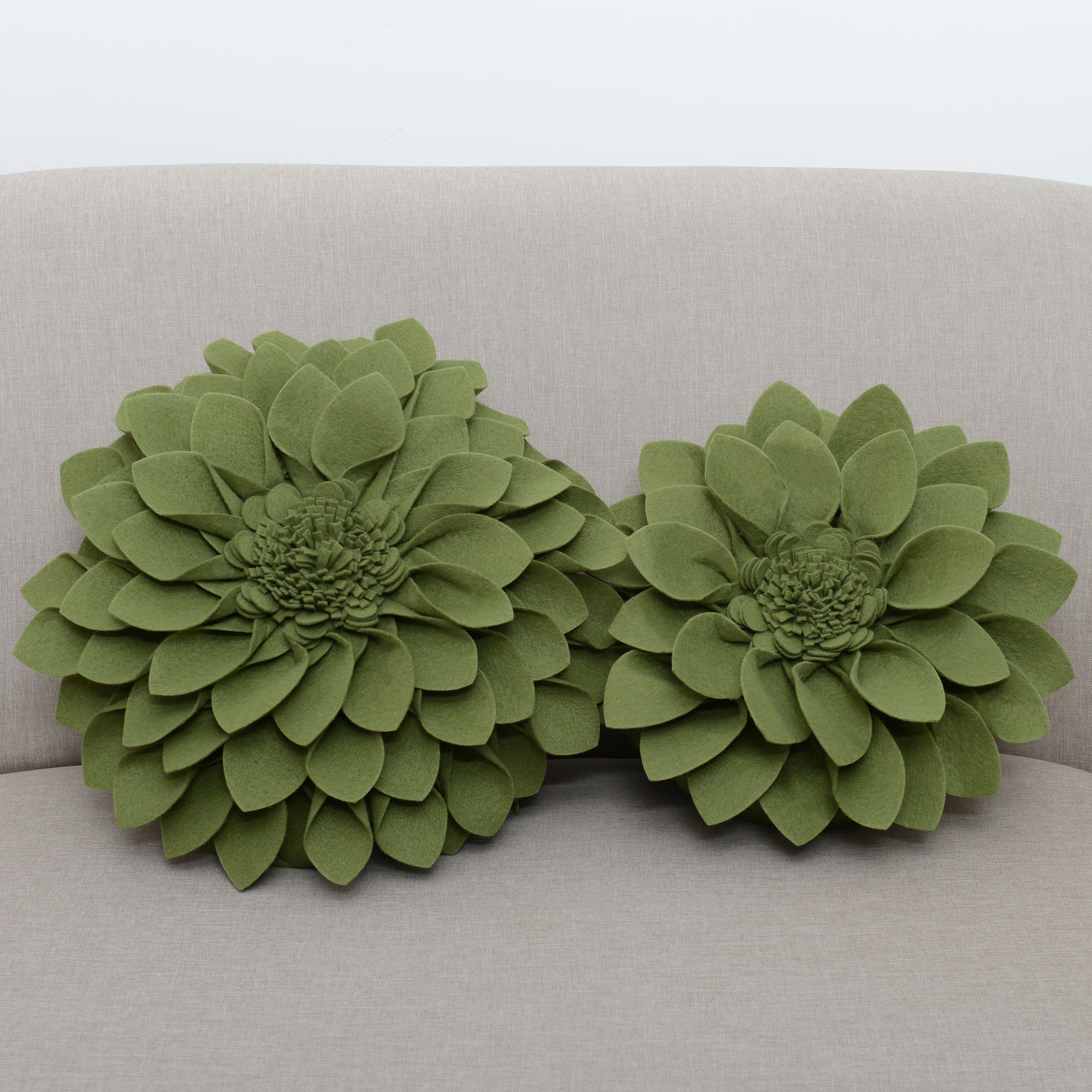 Flower Shaped Felt Throw Pillow