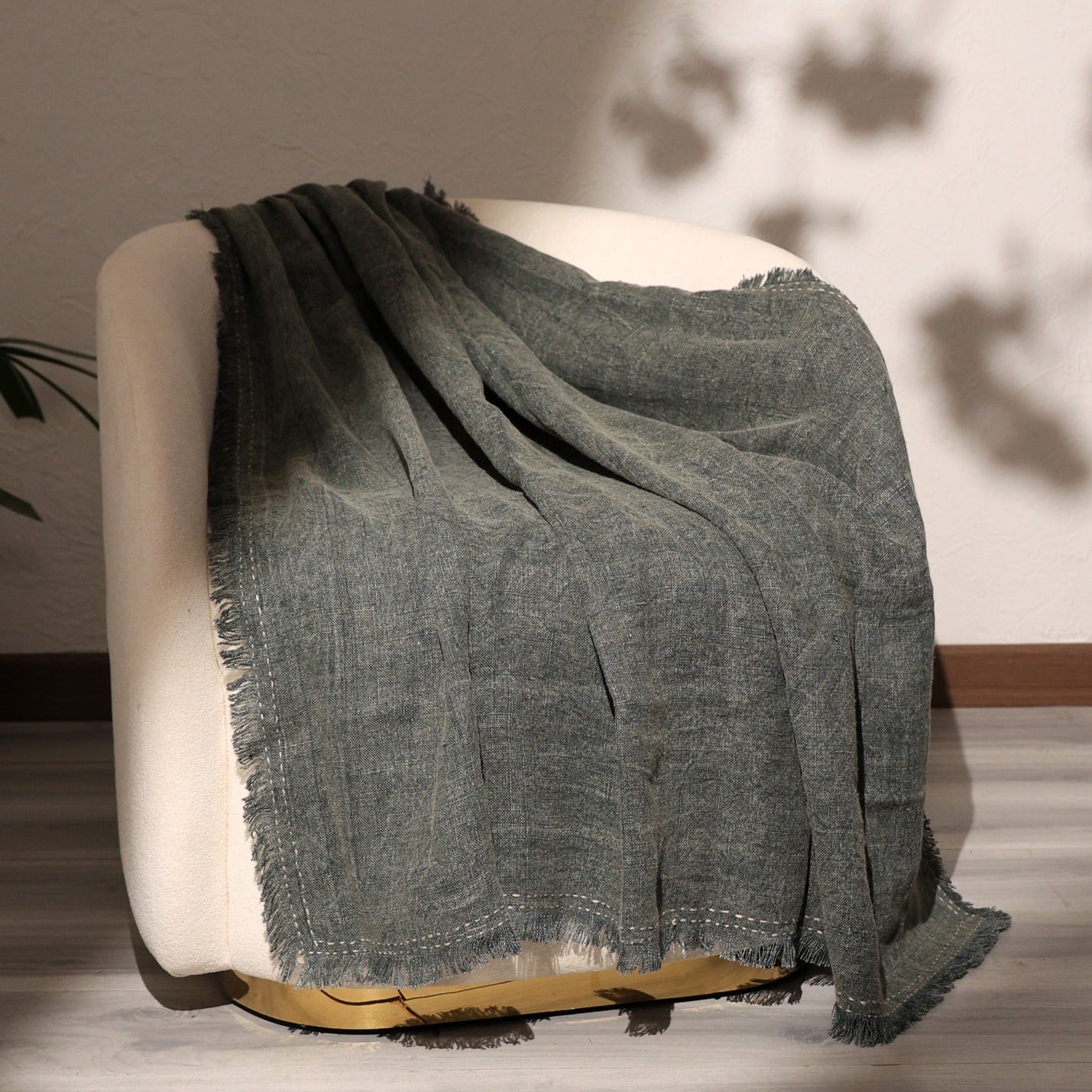 Stonewashed Linen Woven Throw Blanket with Fringe
