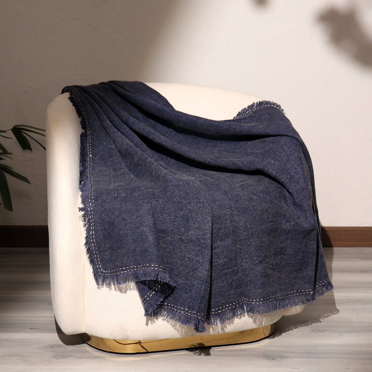 Stonewashed Linen Woven Throw Blanket with Fringe