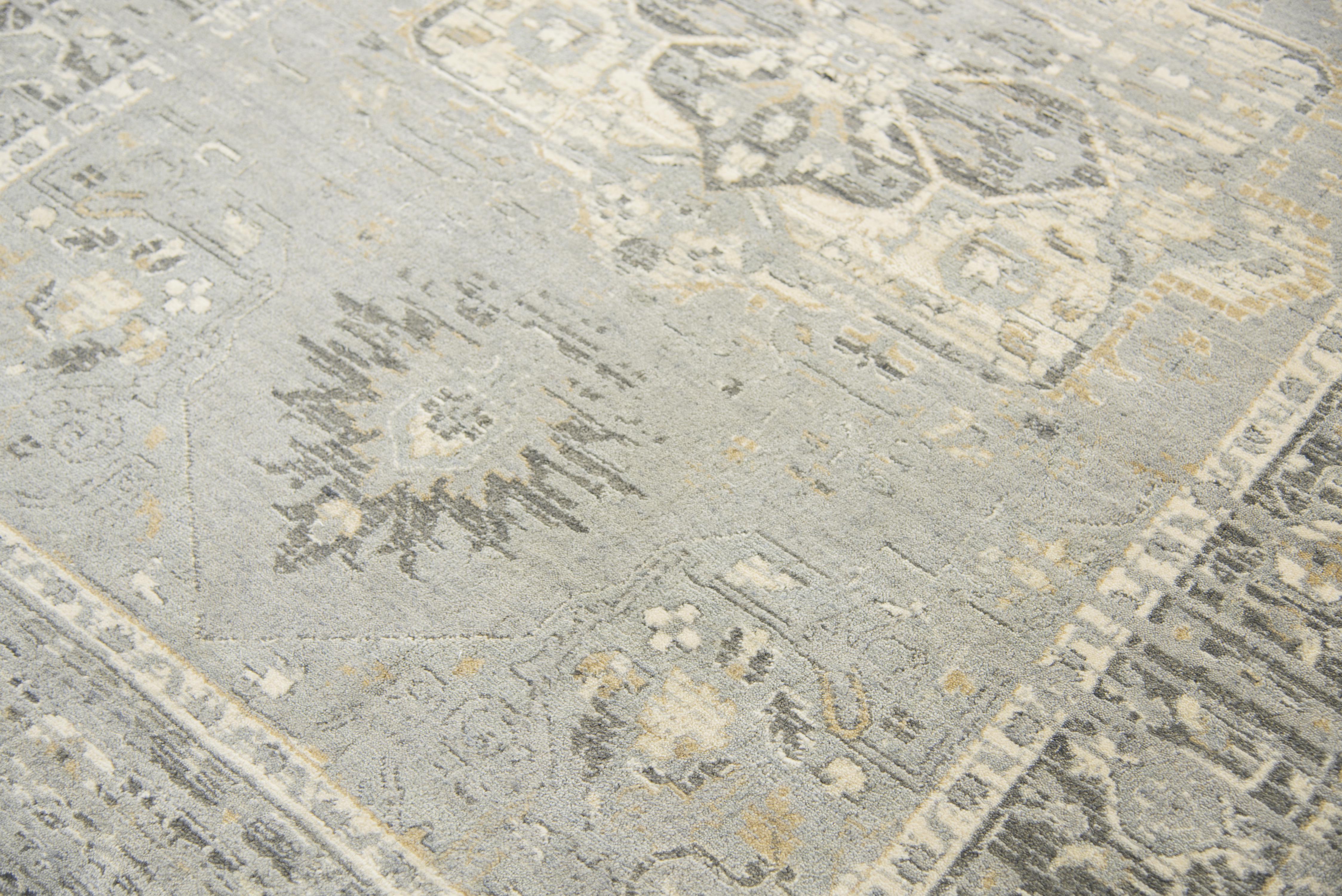 Hybrid 100% New Zealand Wool Medallion/Distress Rug
