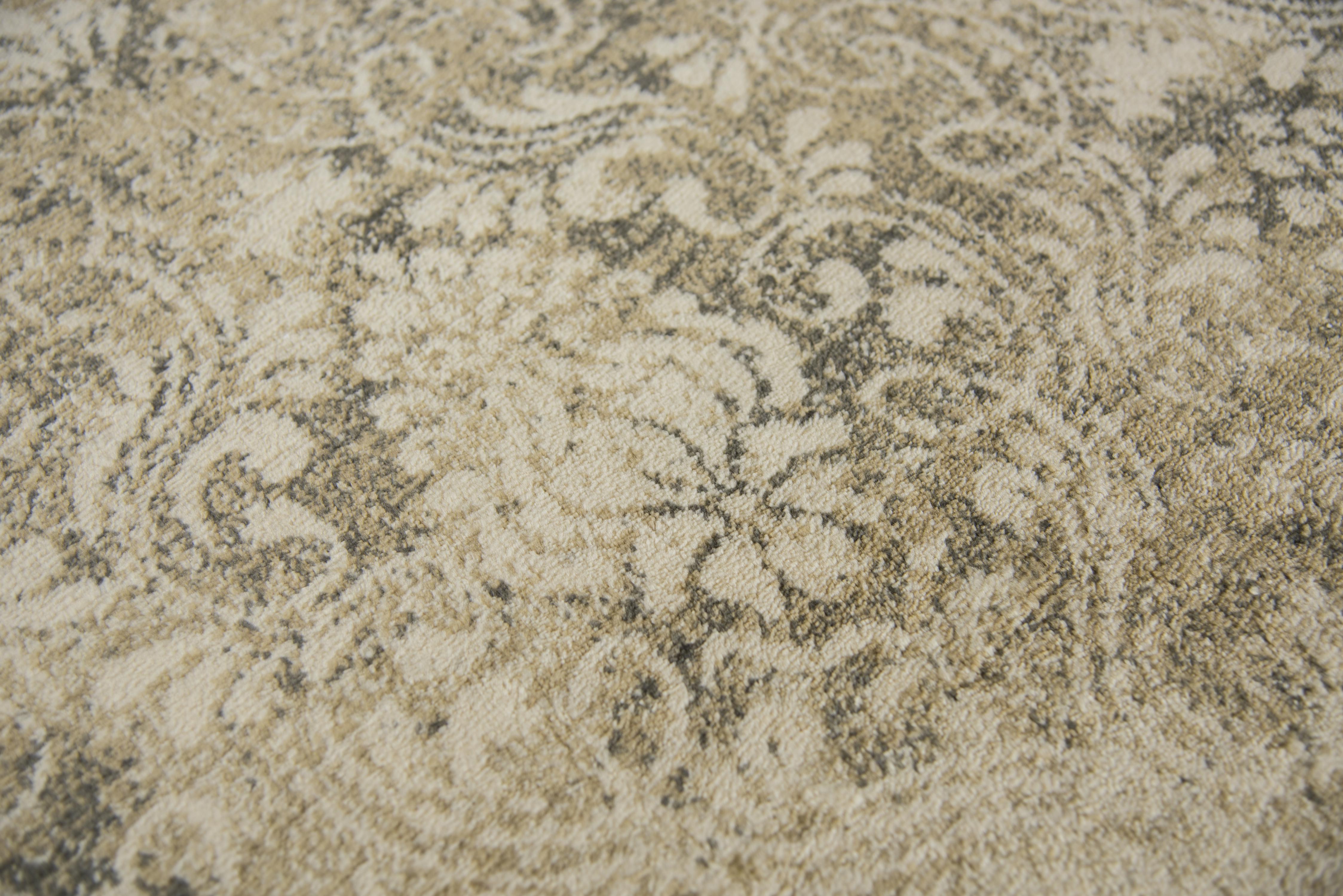 Hybrid 100% New Zealand Wool Damask Rug