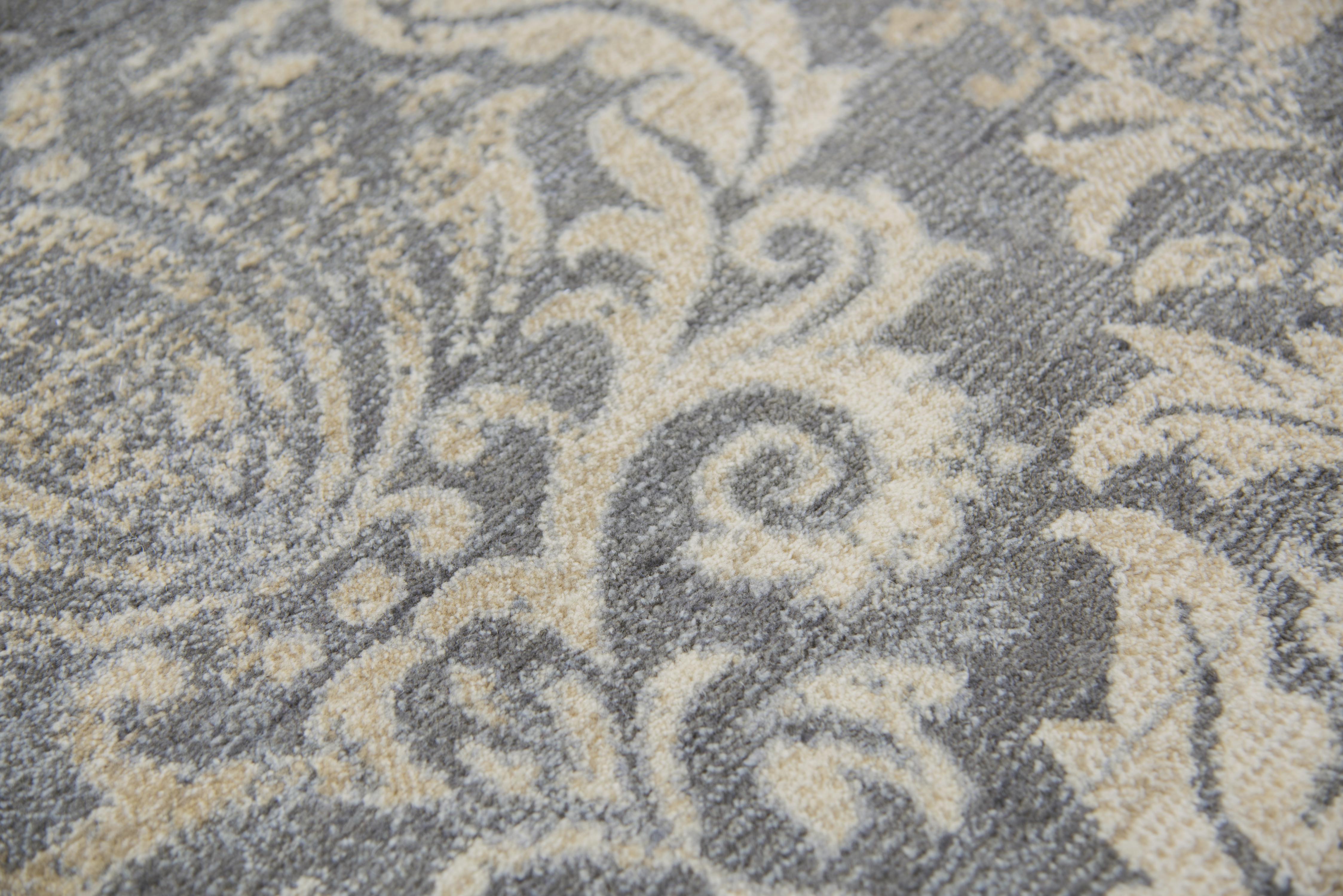Hybrid 100% New Zealand Wool Damask/Distress Rug