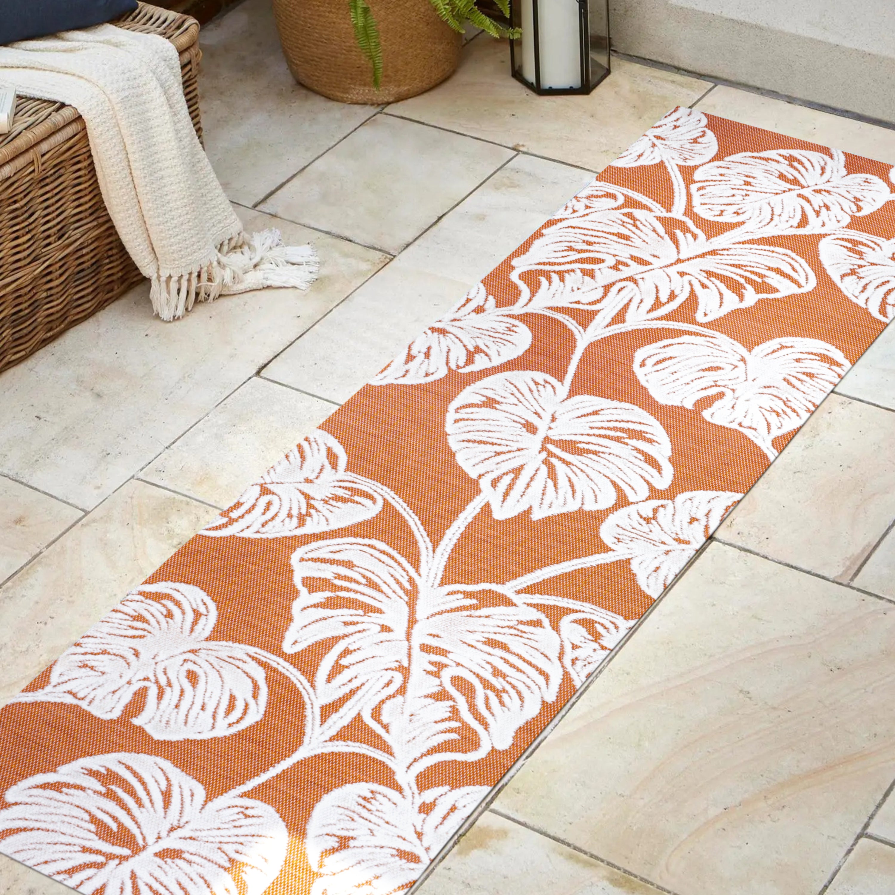 Tobago High-Low Two-Tone Monstera Leaf Indoor/Outdoor Area Rug