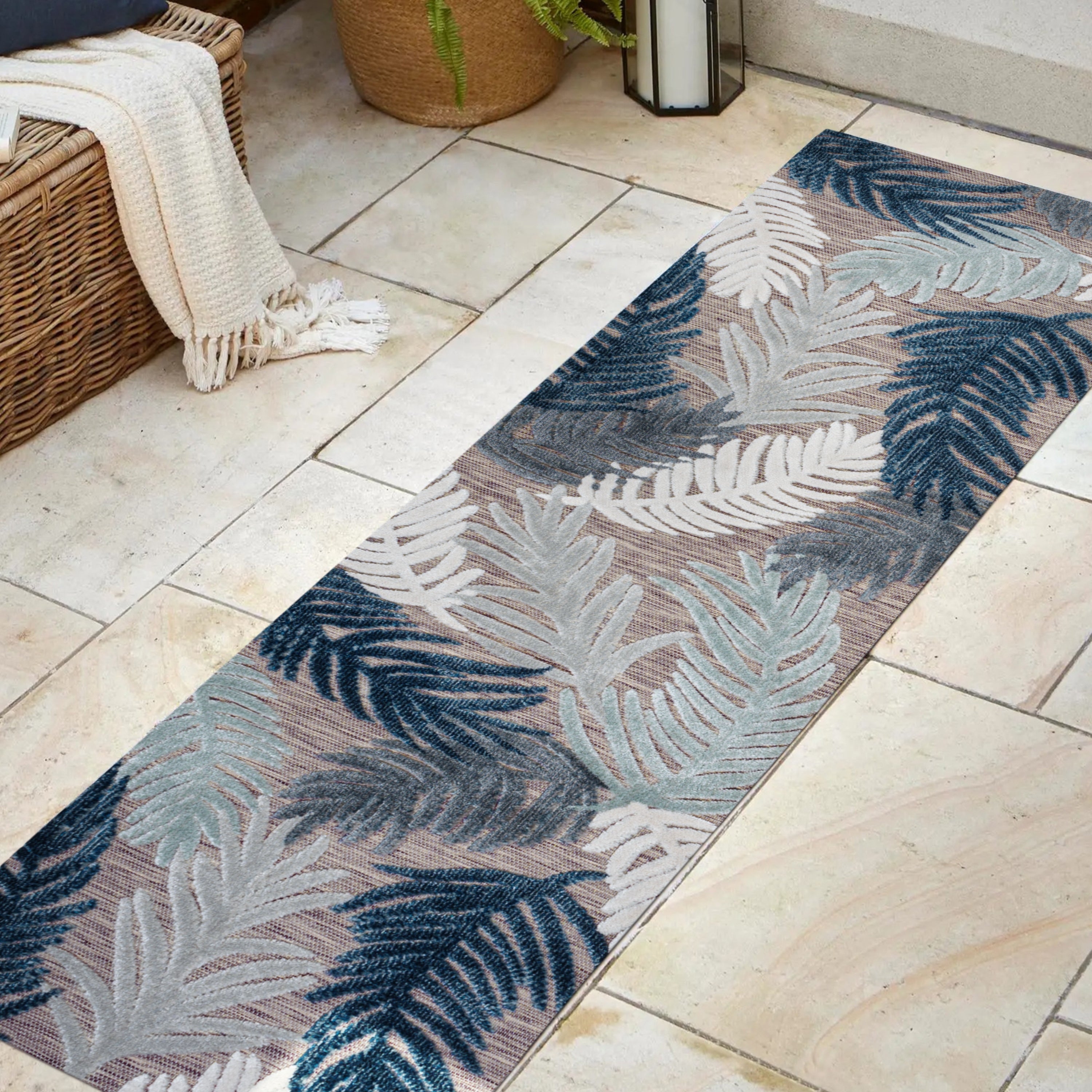 Montego High-Low Tropical Palm Indoor/Outdoor Area Rug
