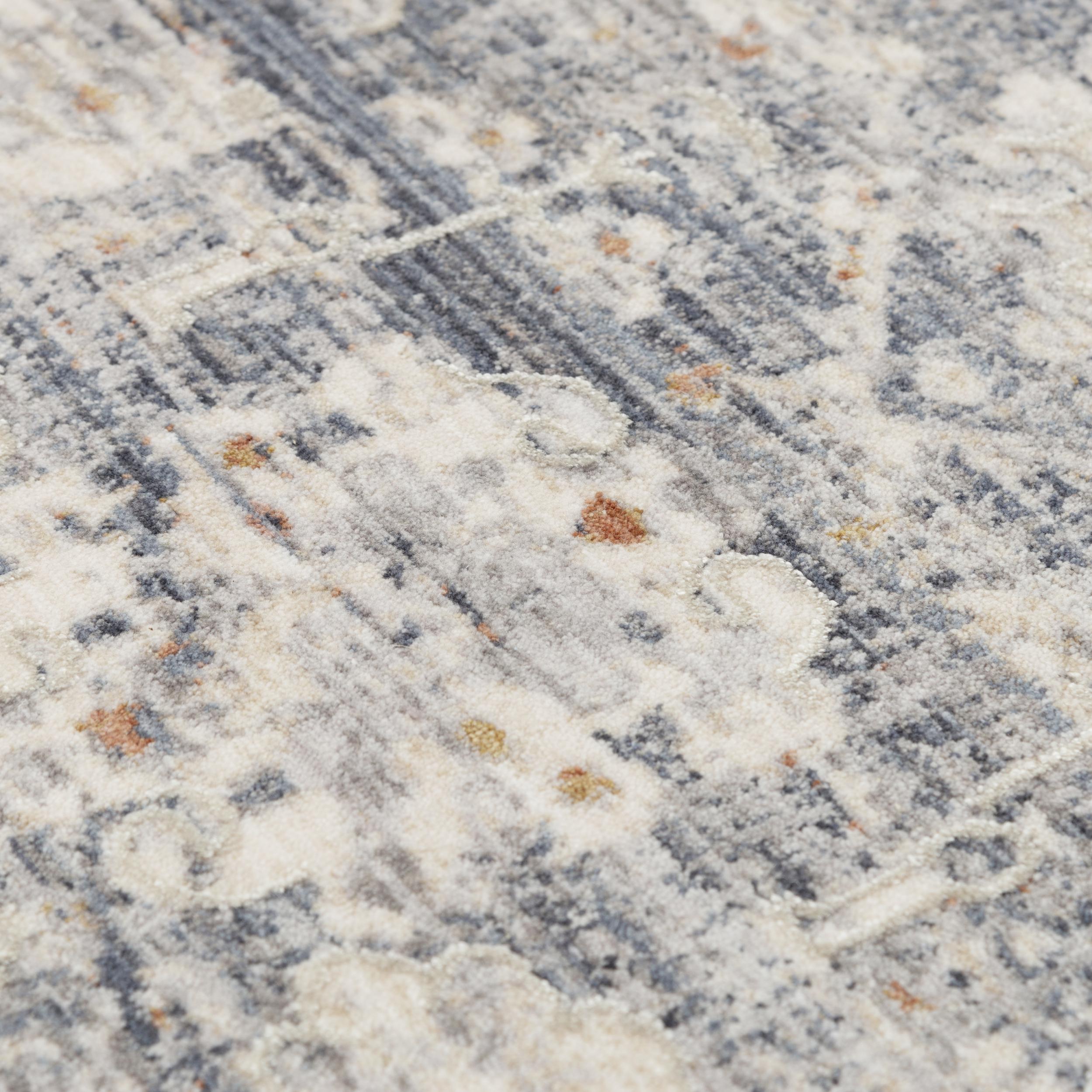 Power Loomed Classic/Persian Area Rug