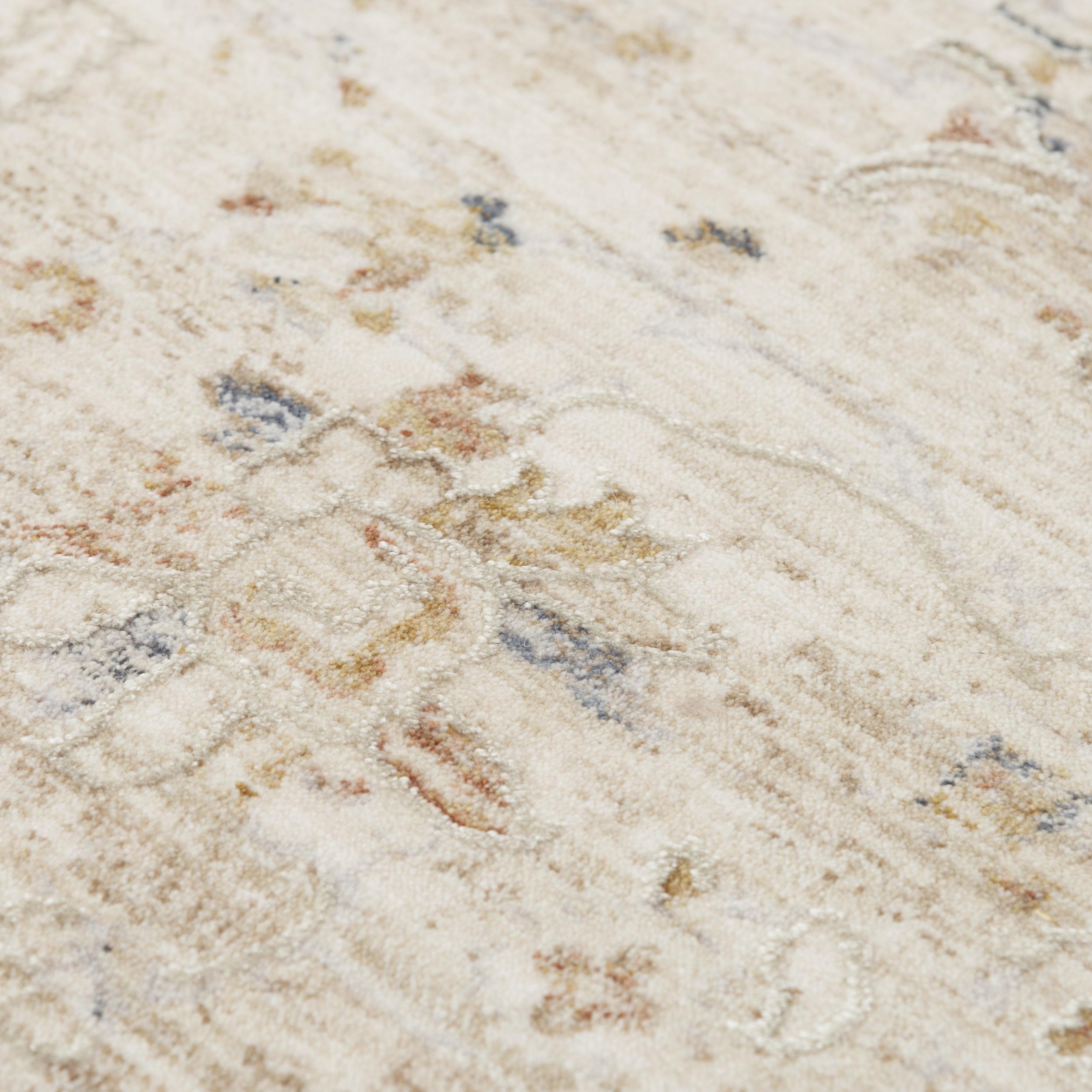 Power Loomed Classic/Persian Area Rug