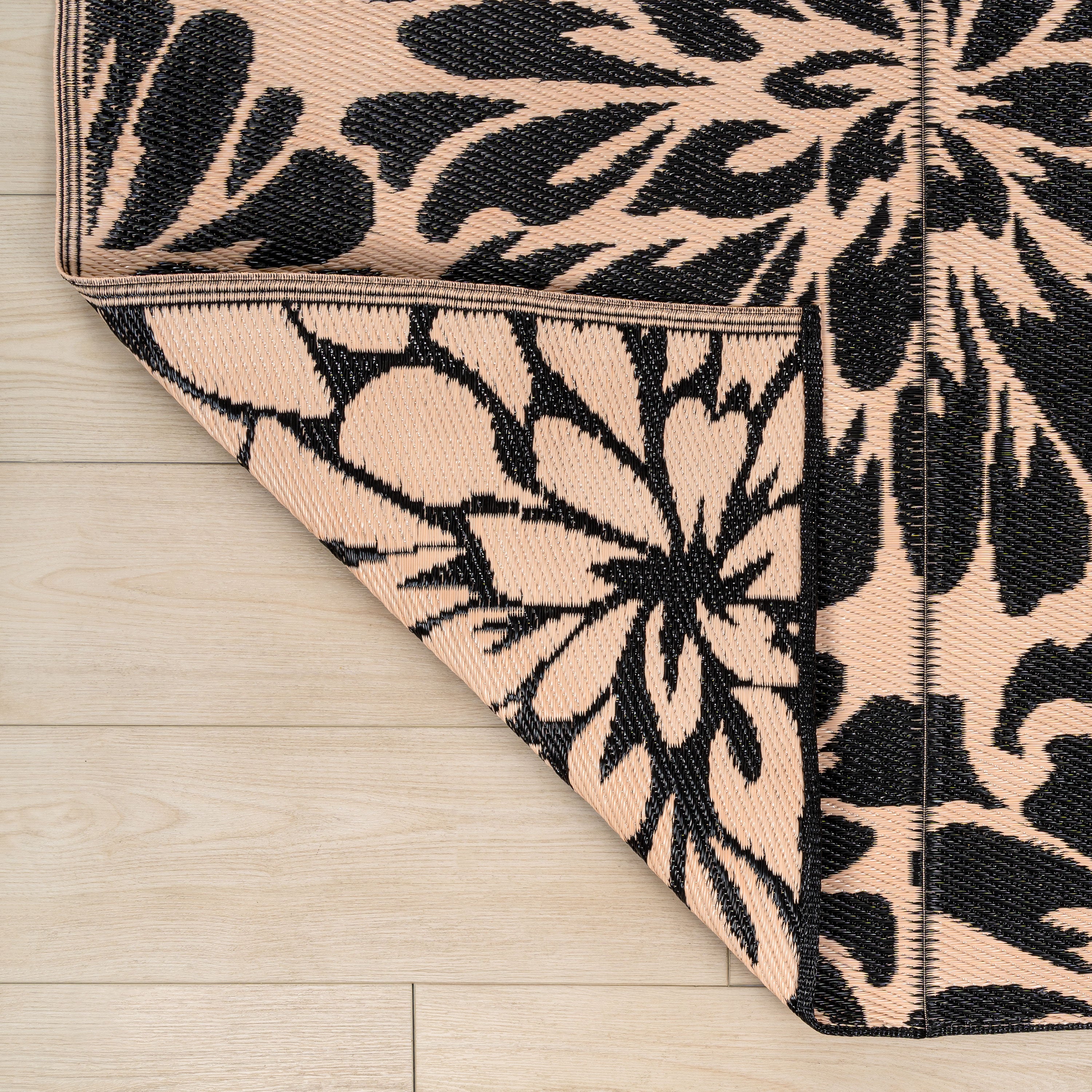 Bloom Modern Floral II Foldable Waterproof Reversible Plastic Straw Outdoor Rug