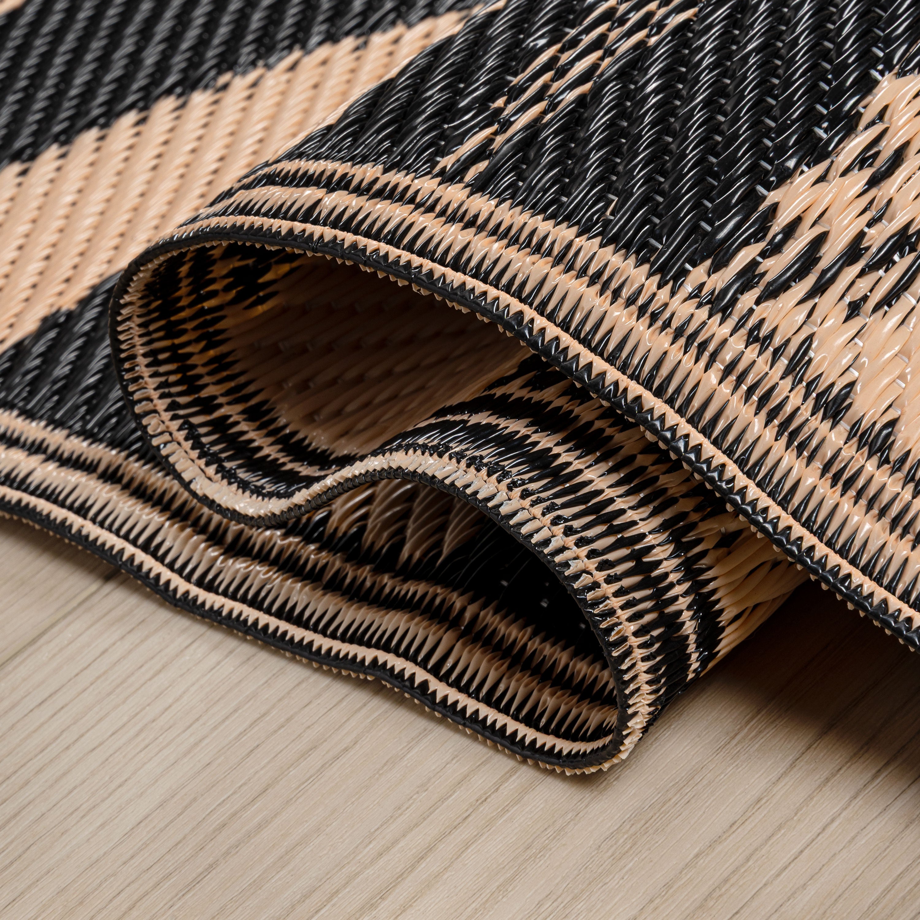 Wilde Classic Botanical Foldable Waterproof Reversible Plastic Straw Outdoor Rug