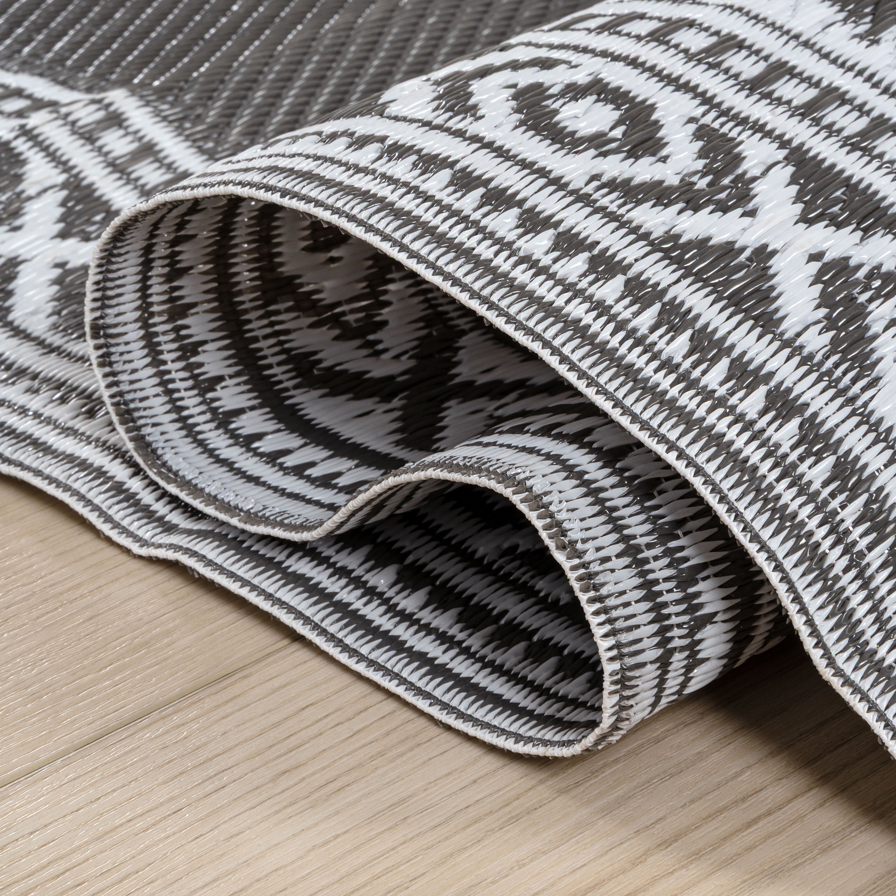 Dory Medallion Border Foldable Waterproof Reversible Plastic Straw Outdoor Rug