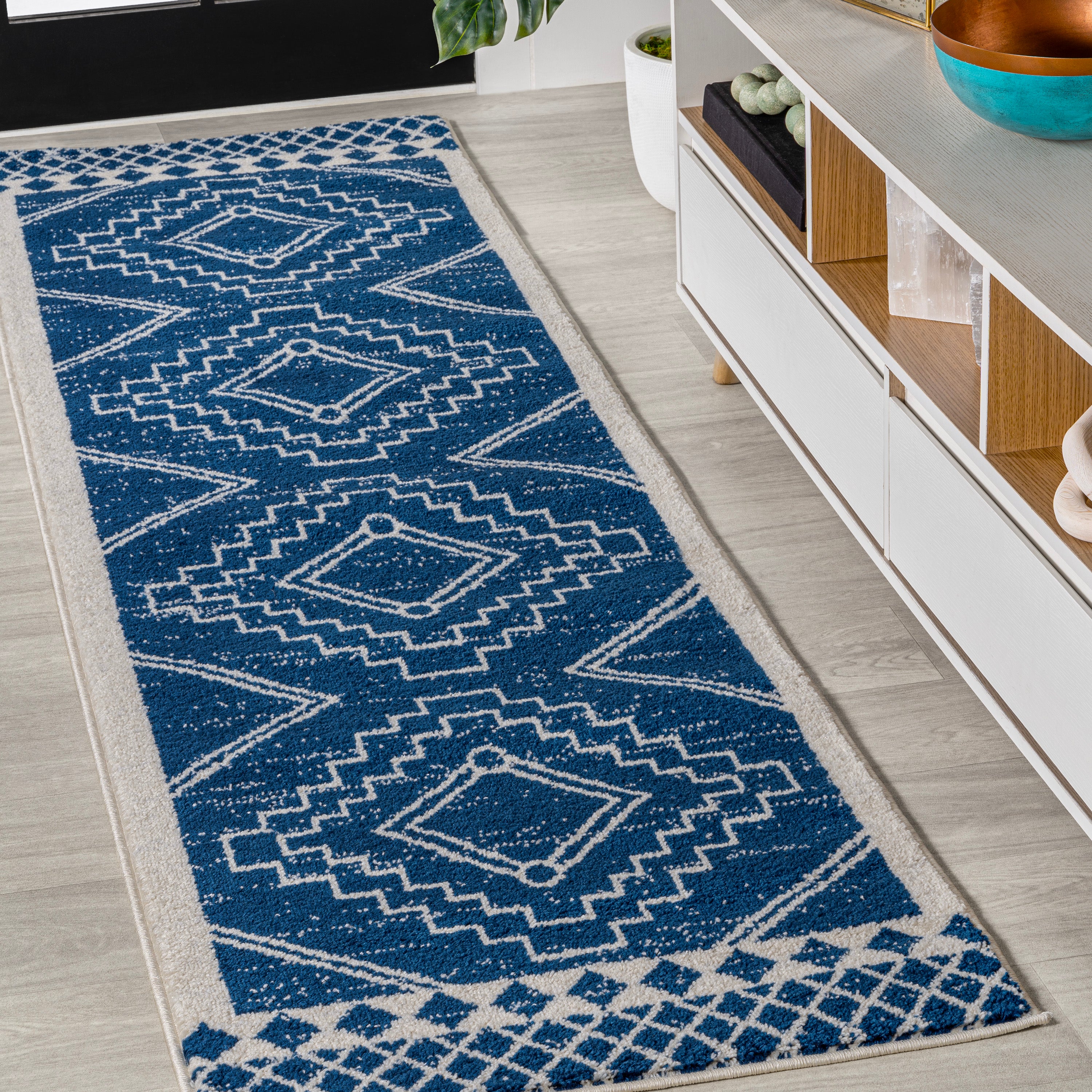 Amir Moroccan Beni Souk Area Rug