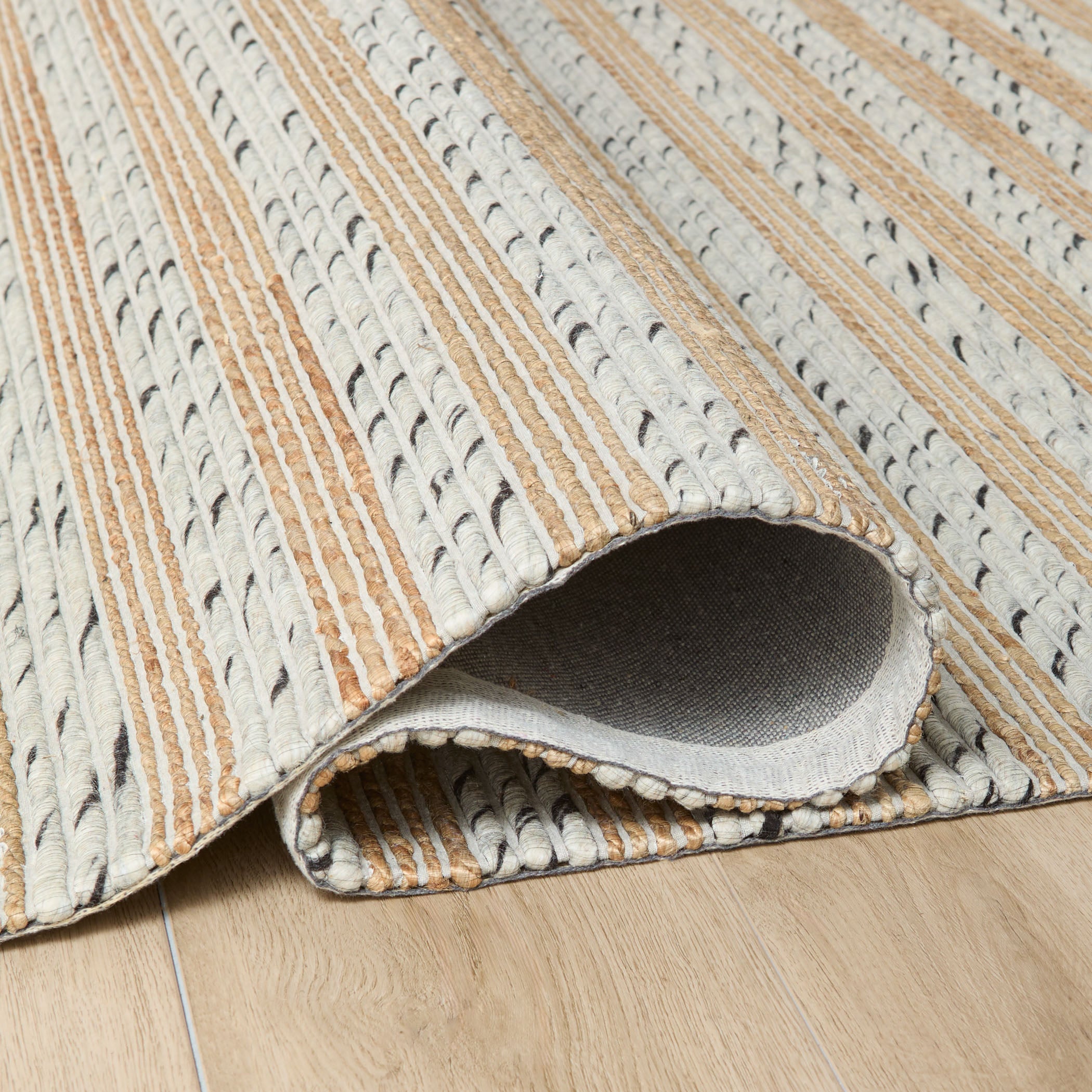 Jaya Beige Rug