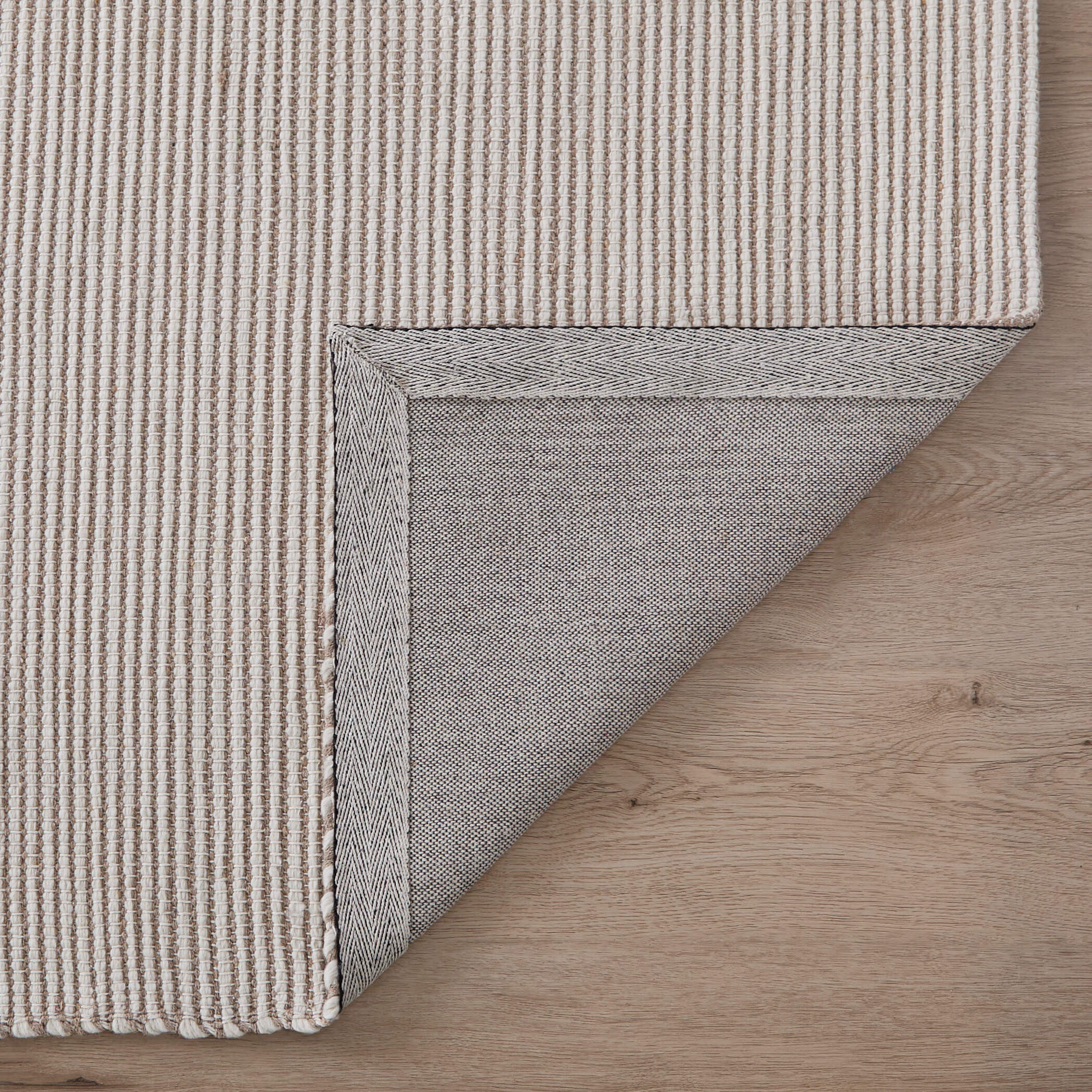 Saira Rug