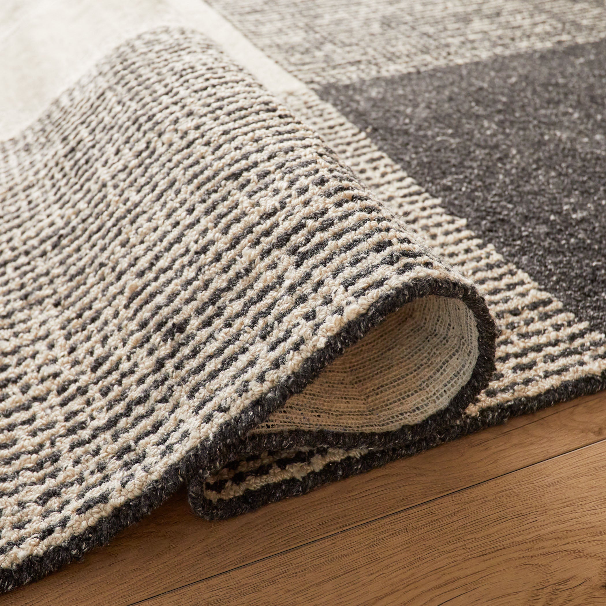 Kali Black Rug