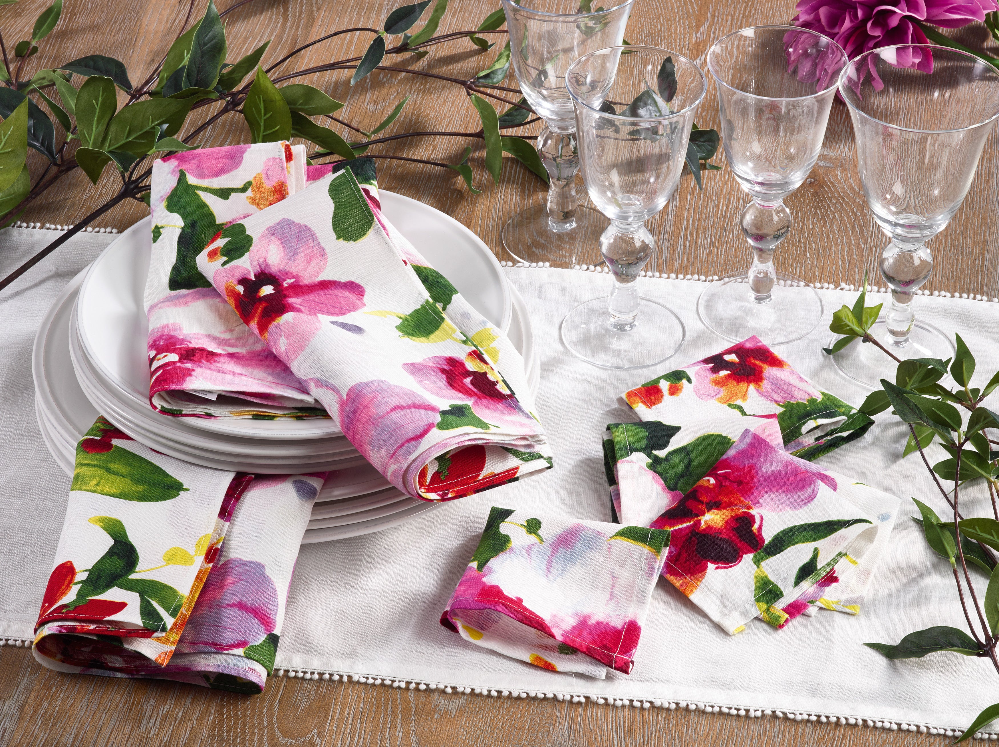 Watercolor Floral Design Linen Napkins, Set of 4