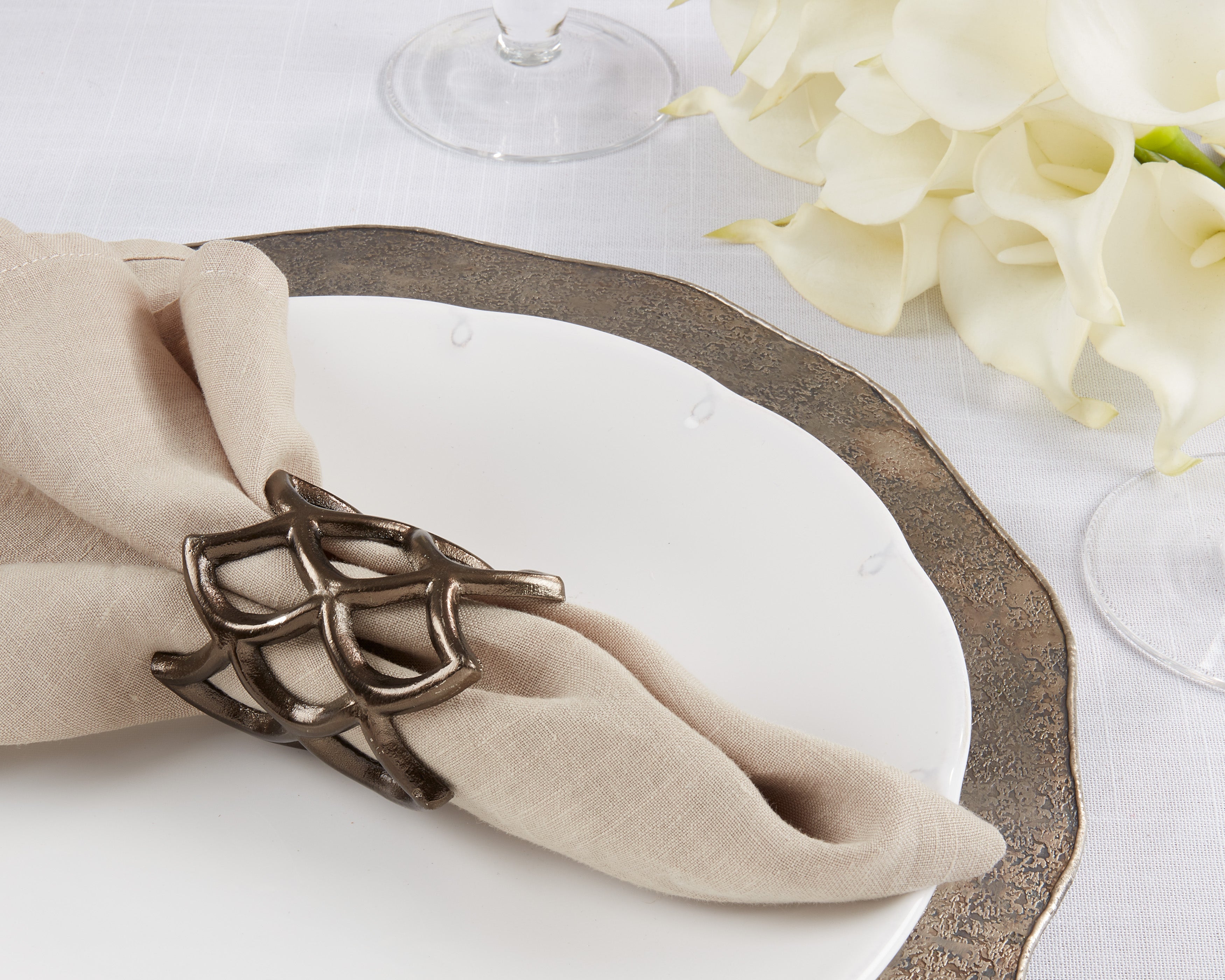 Under the Sea Scallop Coral Napkin Ring, Set of 4