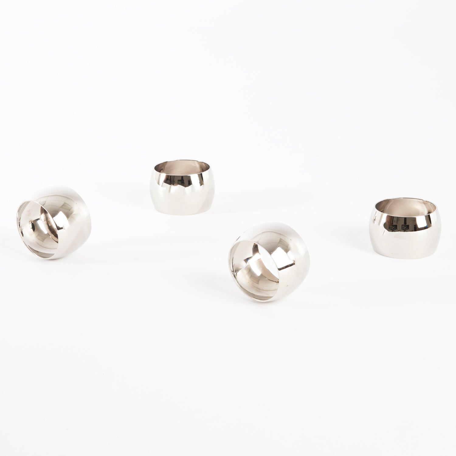 Silver Round Shape Napkin Ring, Set of 4