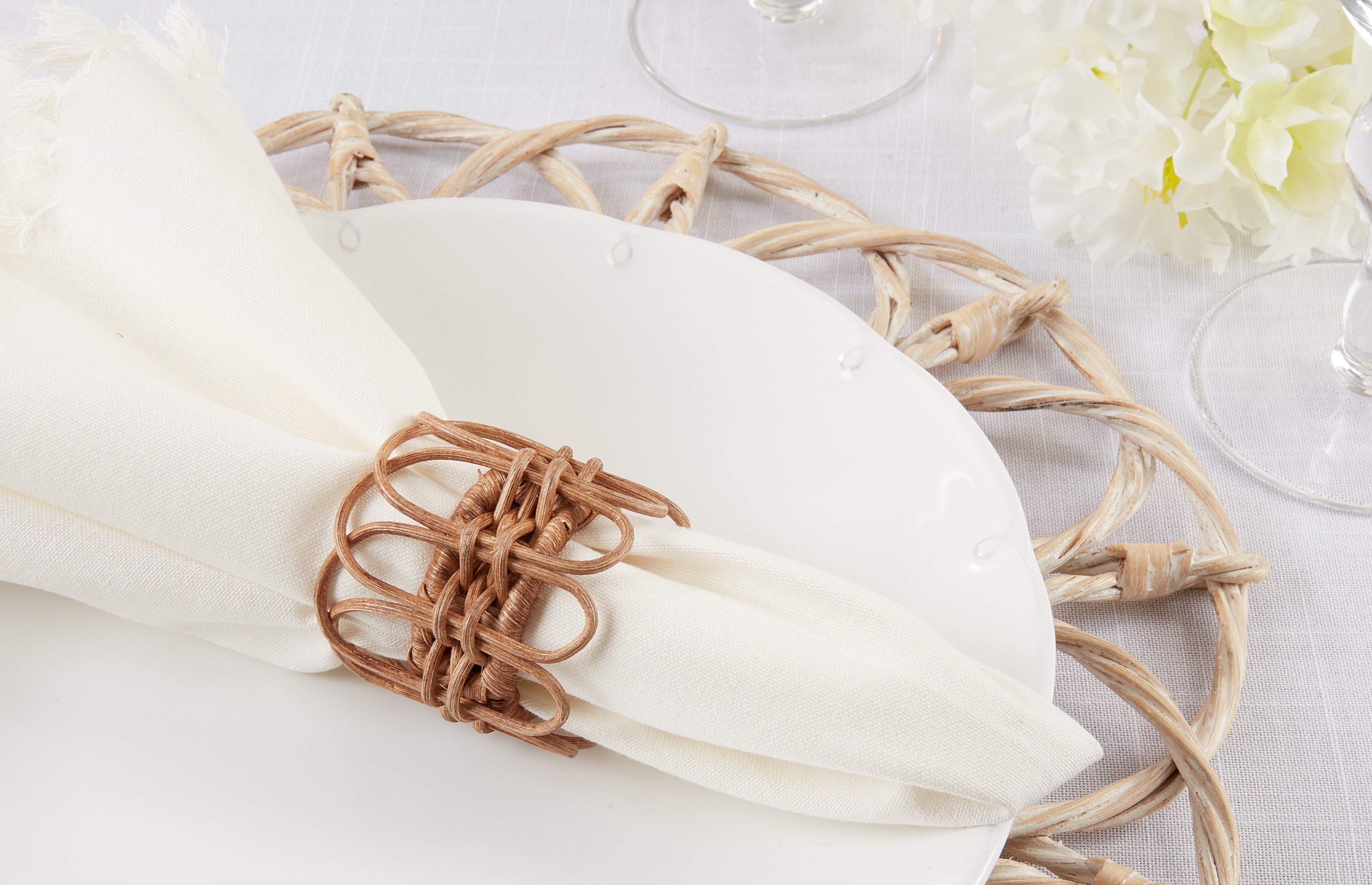 Twisted Rattan Napkin Ring, Set of 4