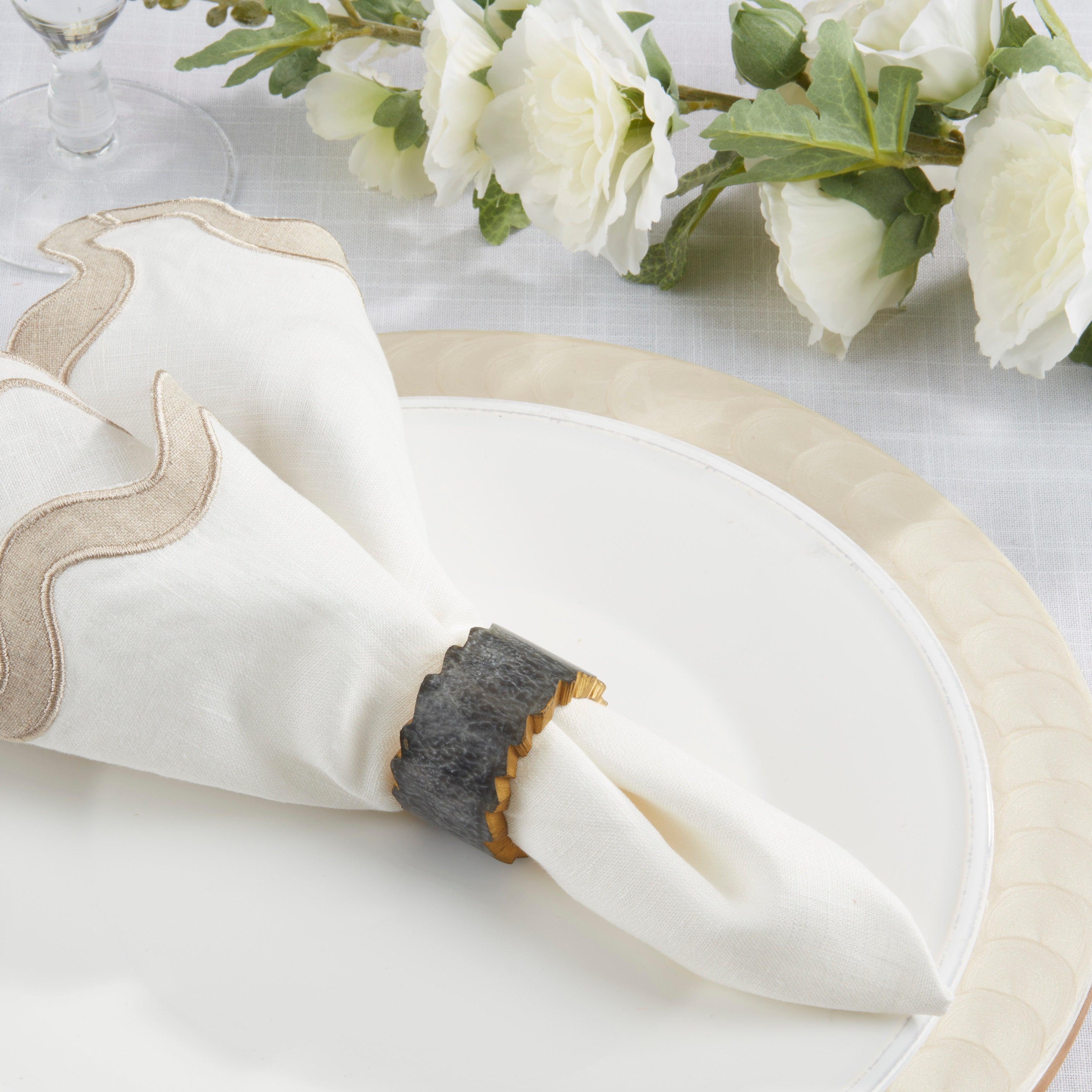 Resin Artistry Napkin Ring, Set of 4